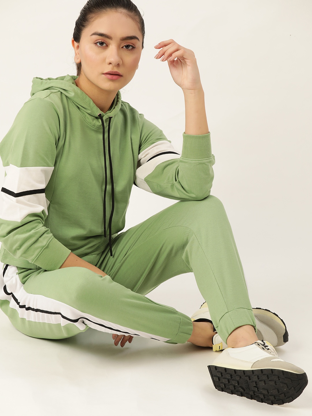 

DressBerry Women Green Colourblocked Hooded Sweatshirt