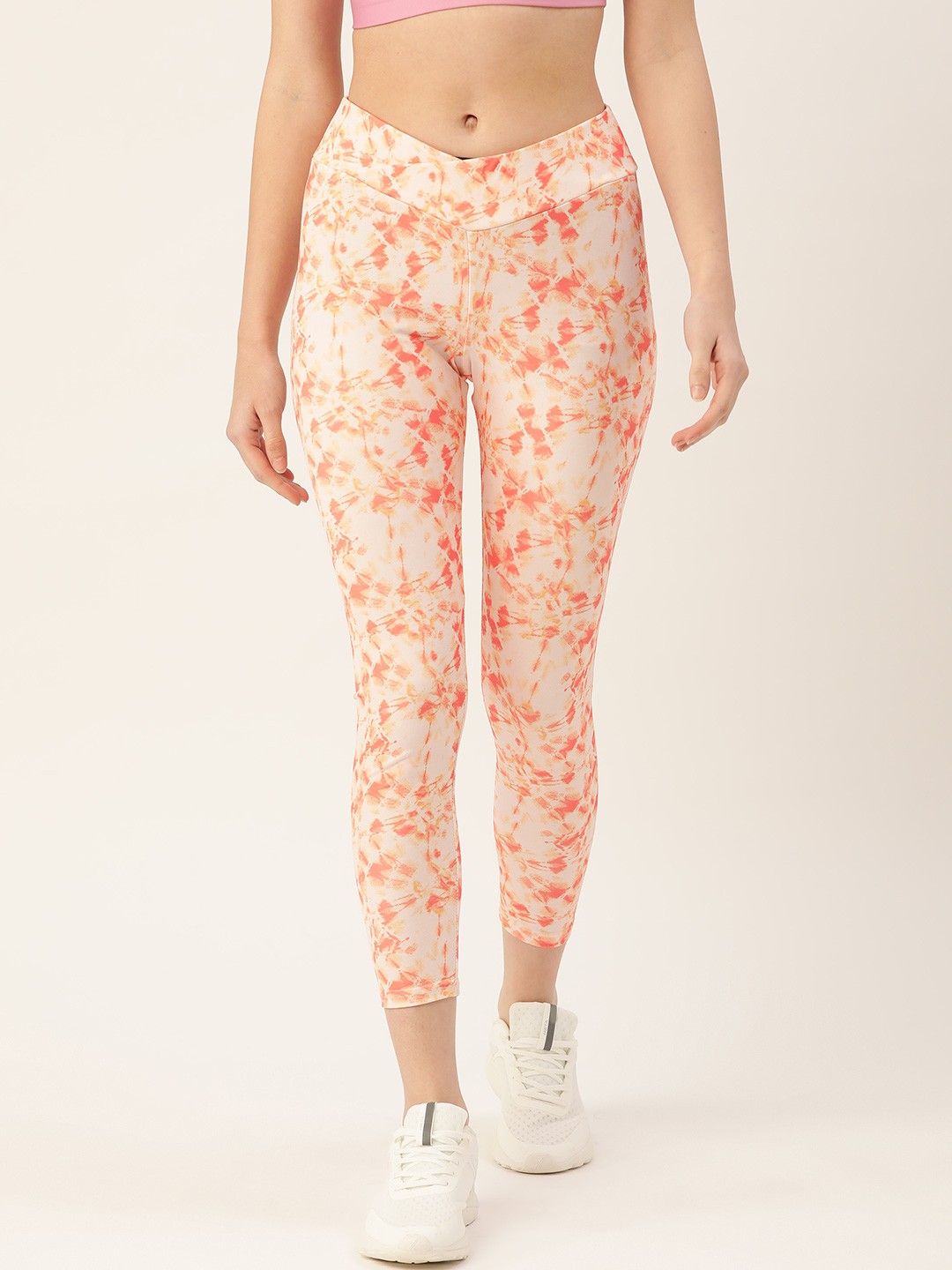 

DressBerry Women Orange & Off-White Dyed Cropped Tights