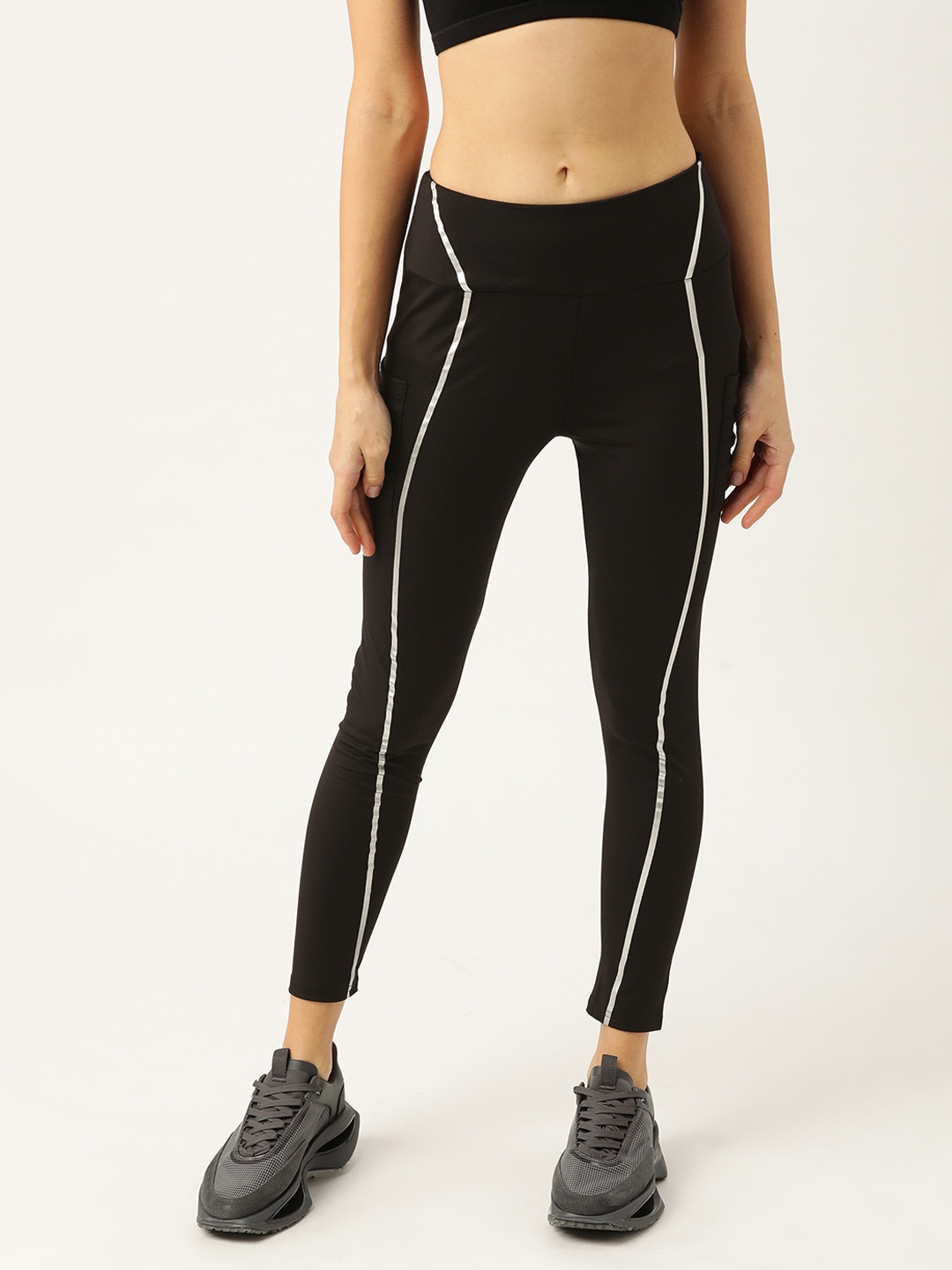 

DressBerry Women Black Solid Tights