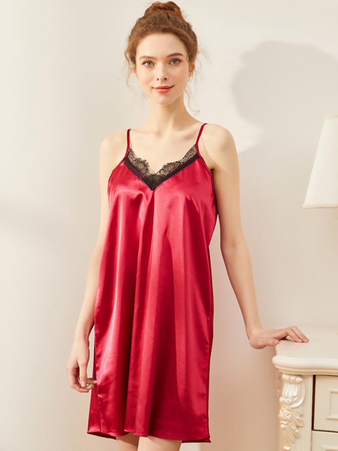 

URBANIC Women Red & Black Solid Nightdress