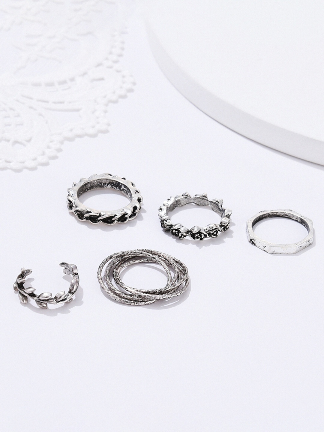 

URBANIC Women Set of 5 Oxidised Silver-Toned Finger Rings