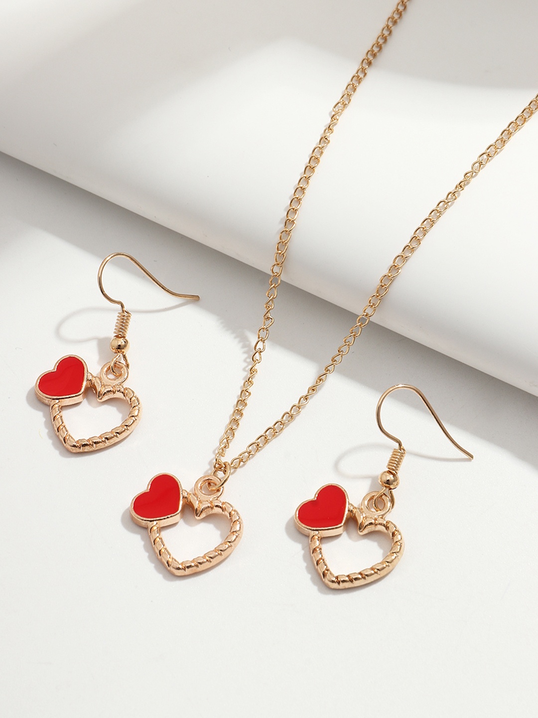 

URBANIC Gold-Toned & Red Enamelled Jewellery Set