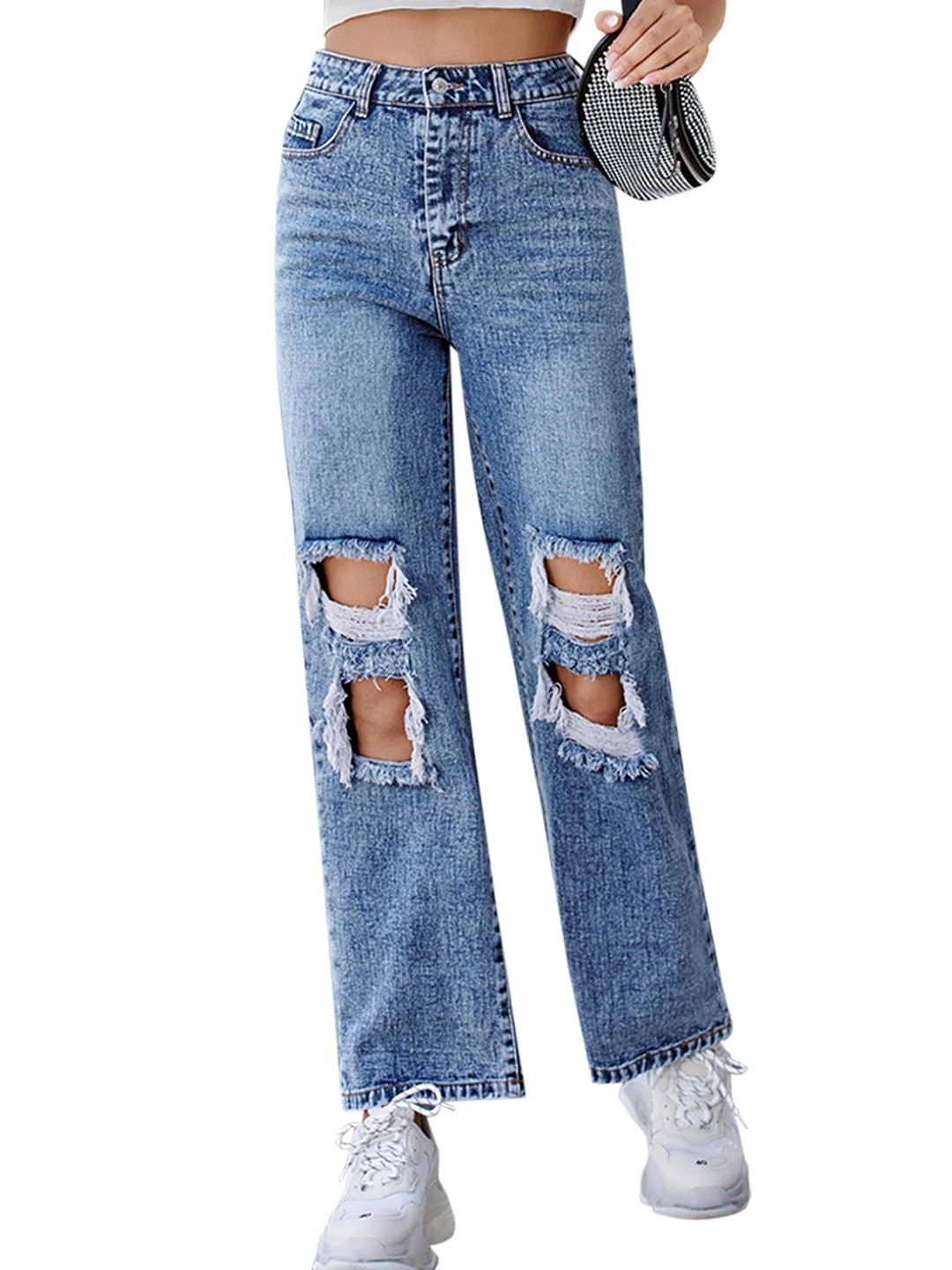 

URBANIC Women Blue Relaxed Fit Slash Knee Light Fade Cotton Jeans