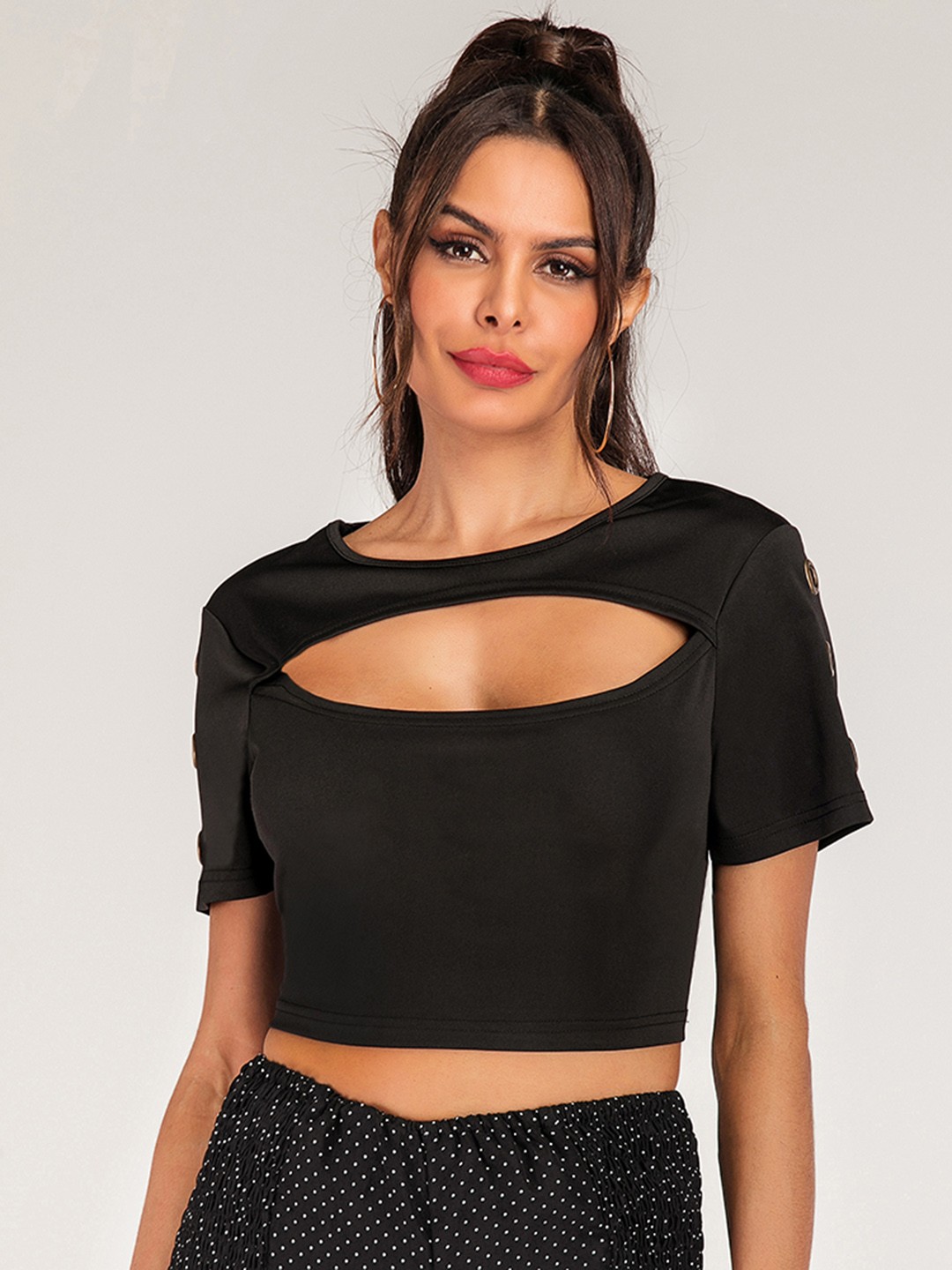 

URBANIC Women Black Solid Fitted Crop Top
