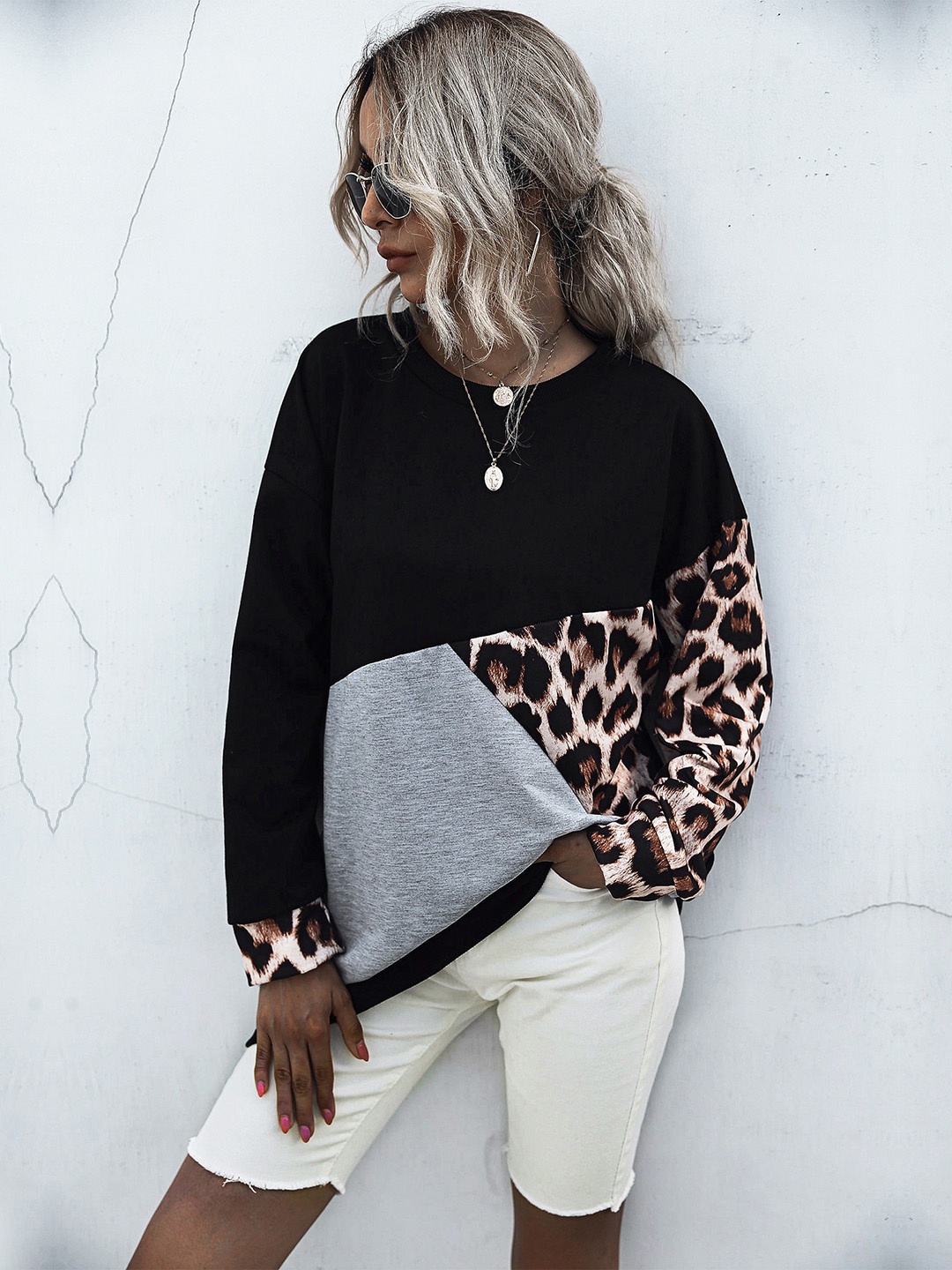 

URBANIC Women Black & Grey Melange Printed Sweatshirt