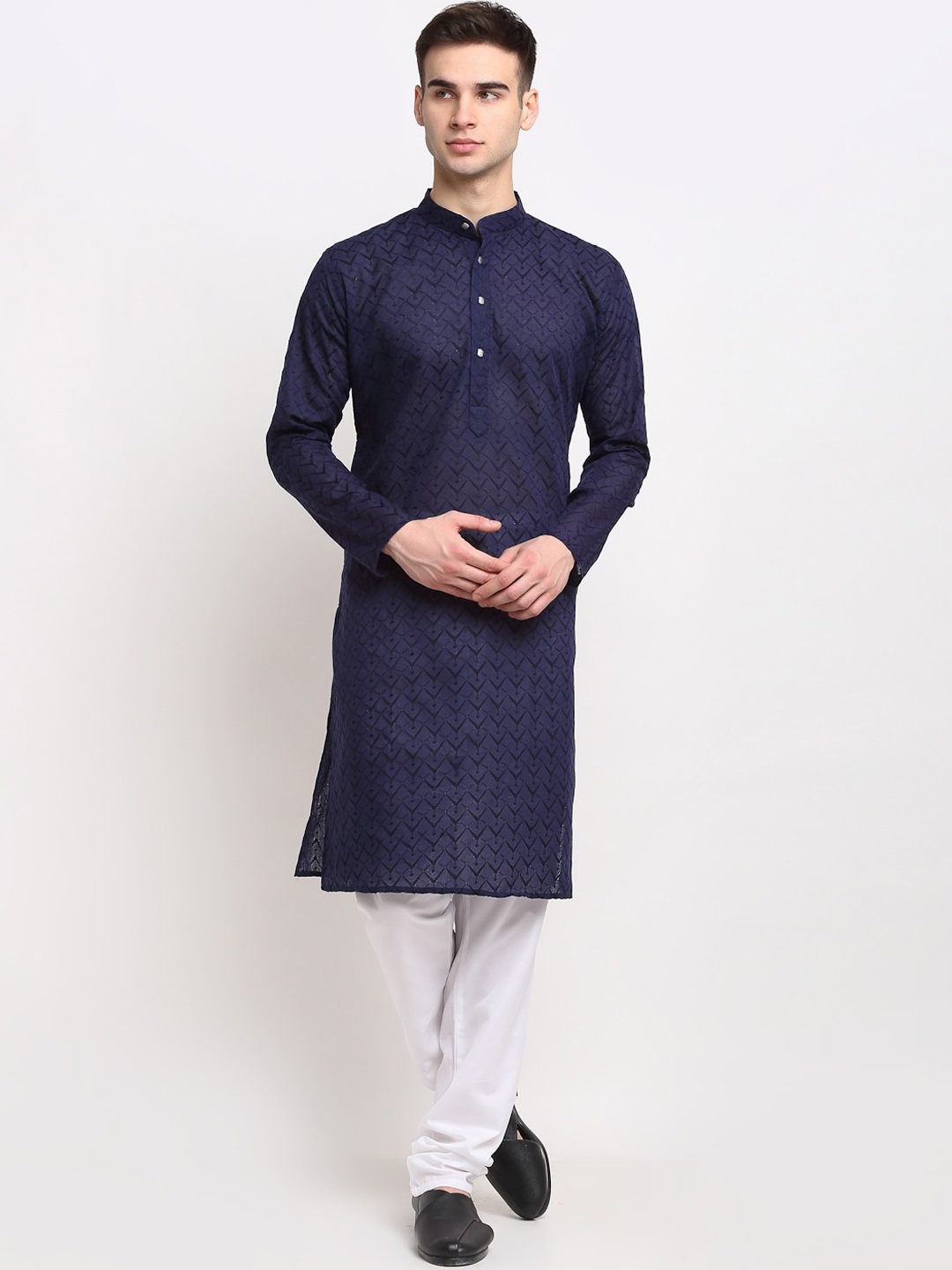

Jompers Men Navy Blue Embroidered Regular Pure Cotton Kurta with Churidar