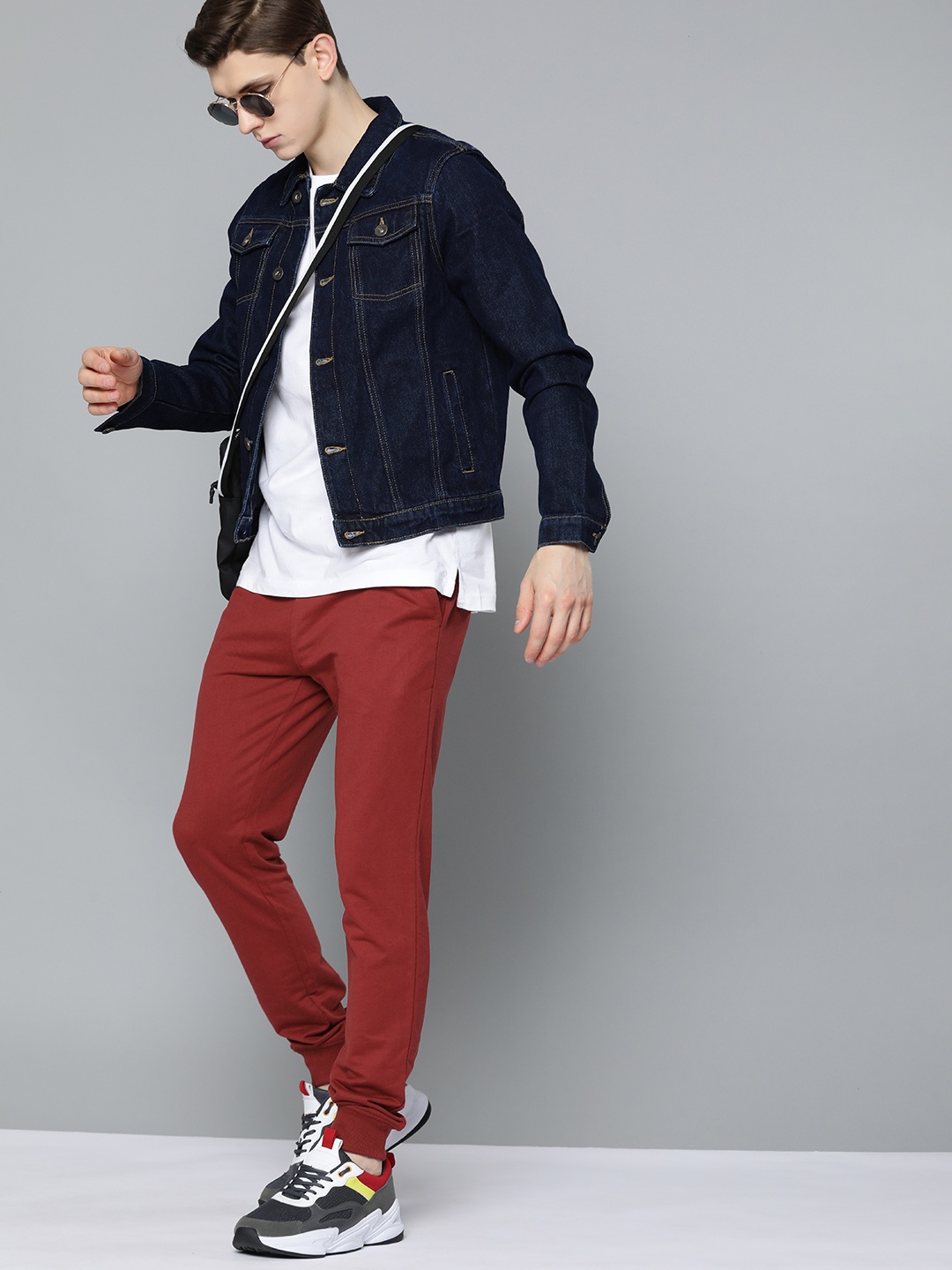 

Kook N Keech Men Red Solid Slim Fit Solid Joggers
