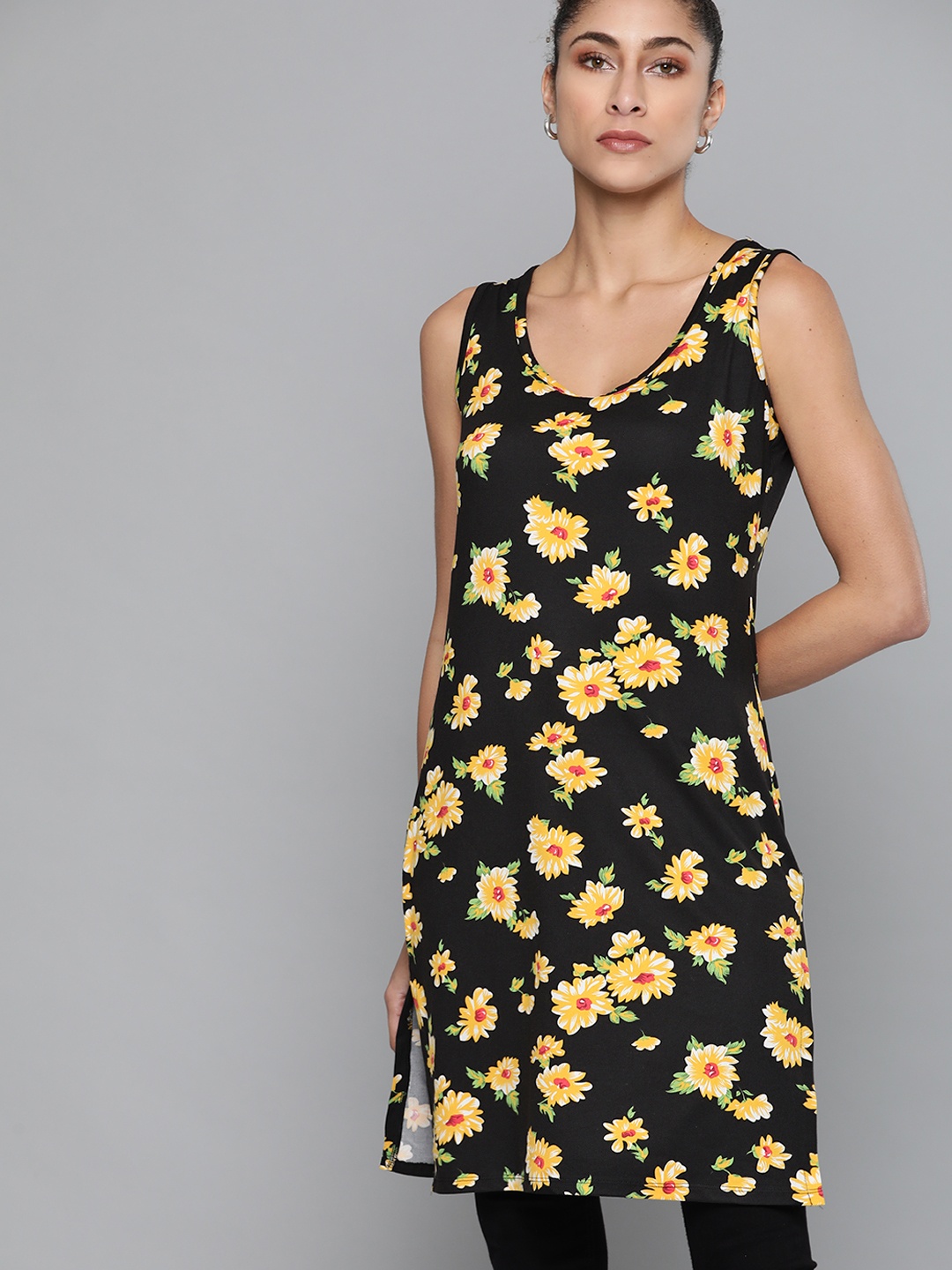 

Kook N Keech Black & Yellow Floral Print A-Line Longline Top