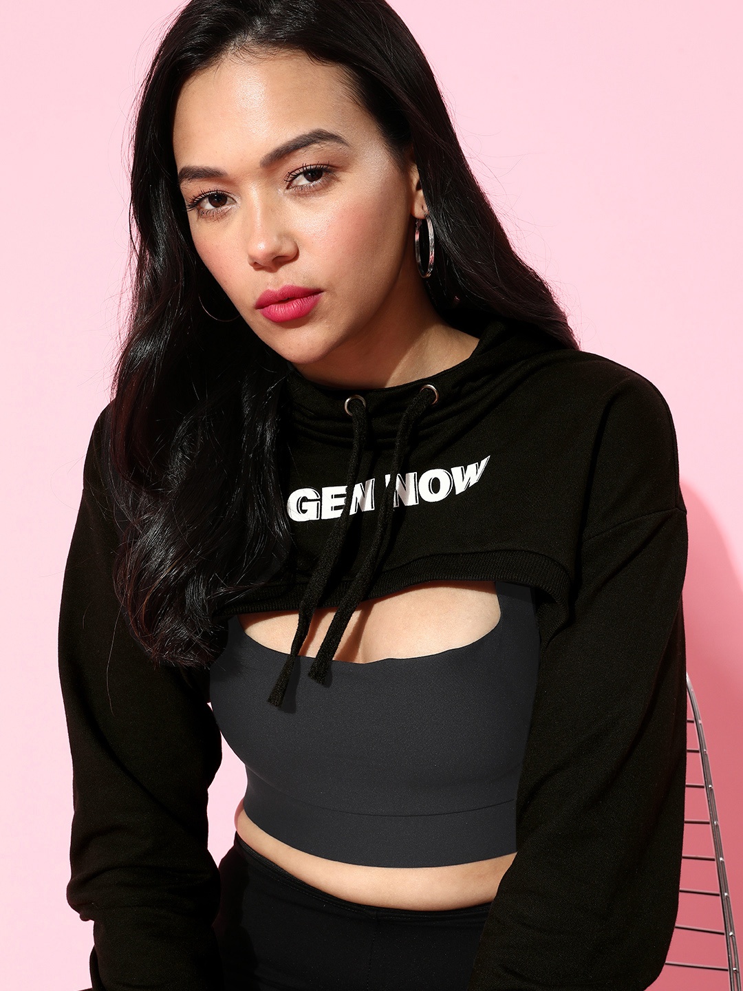 

Roadster Women Black Typography Cropped Sweatshirt