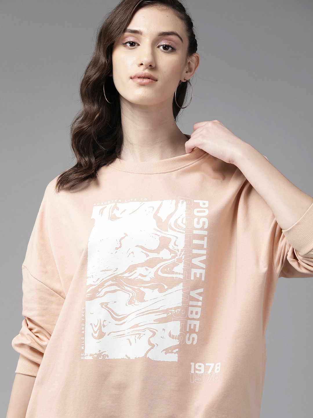 

The Roadster Lifestyle Co. Graphic Printed Drop-Shoulder Sleeves Sweatshirt, Peach