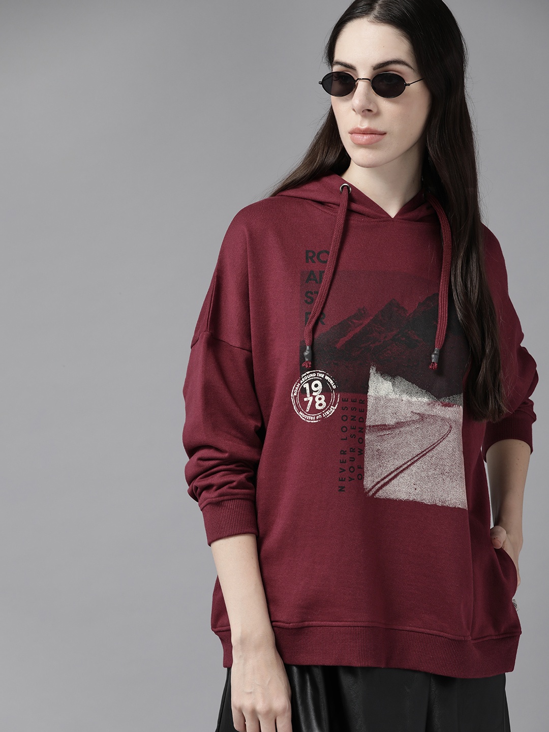 

The Roadster Lifestyle Co. Women Maroon Graphic Printed Hooded Sweatshirt