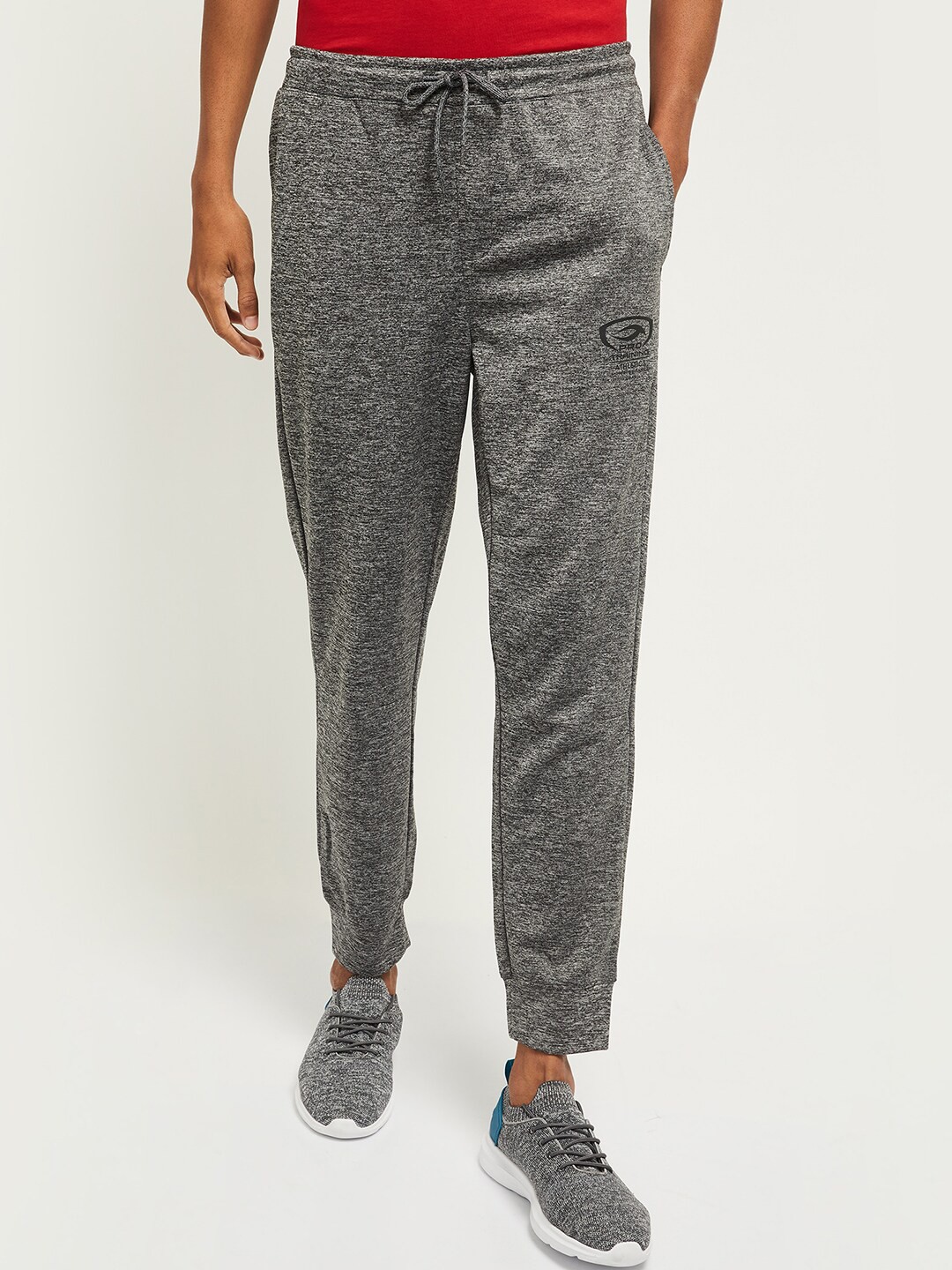 

max Men Grey Melange Solid Joggers