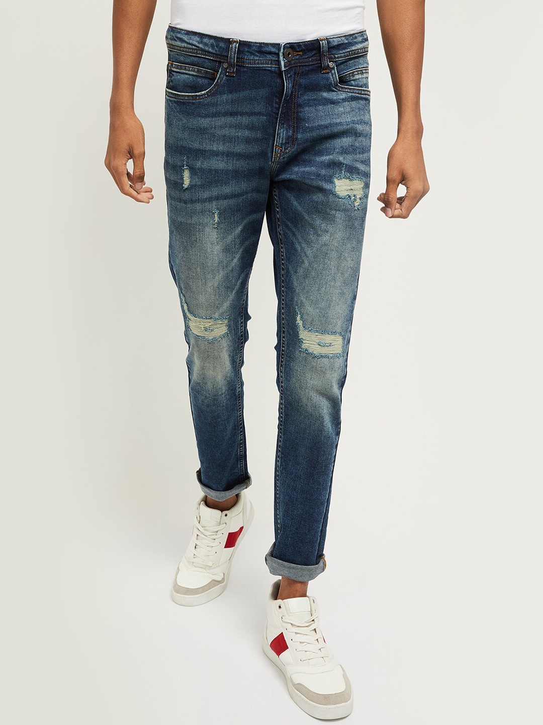 

max Men Blue Mildly Distressed Heavy Fade Stretchable Jeans