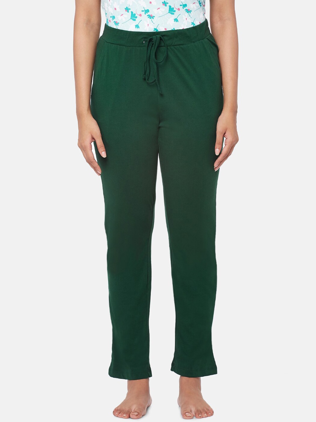

Dreamz by Pantaloons Women Green Solid Lounge Pants