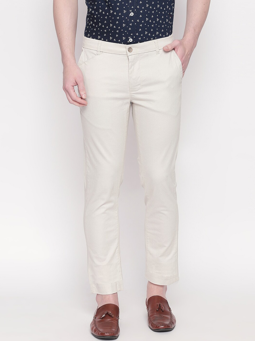 

Basics Men Off White Printed Tapered Fit Trousers