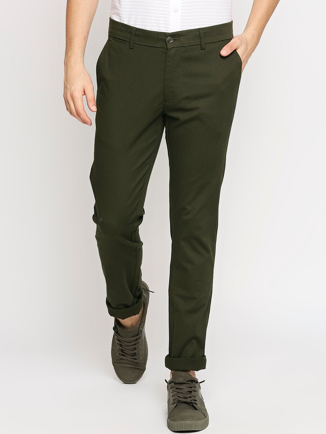 

Basics Men Olive Green Tapered Fit Trousers