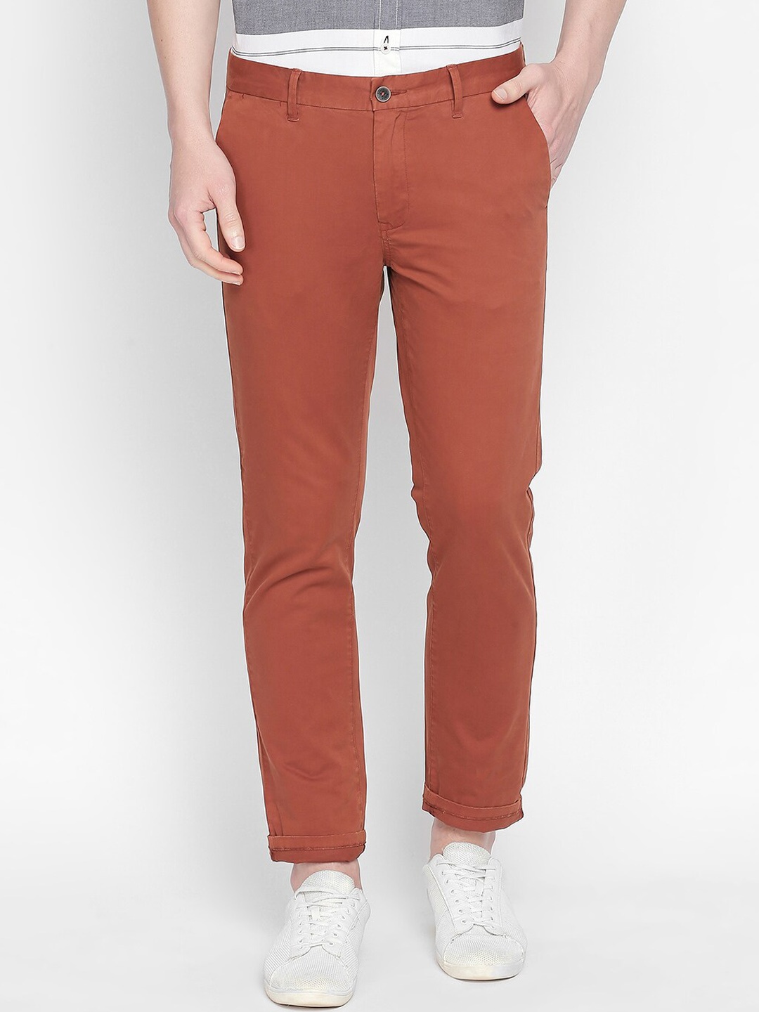 

Basics Men Brown Tapered Fit Chinos Trousers