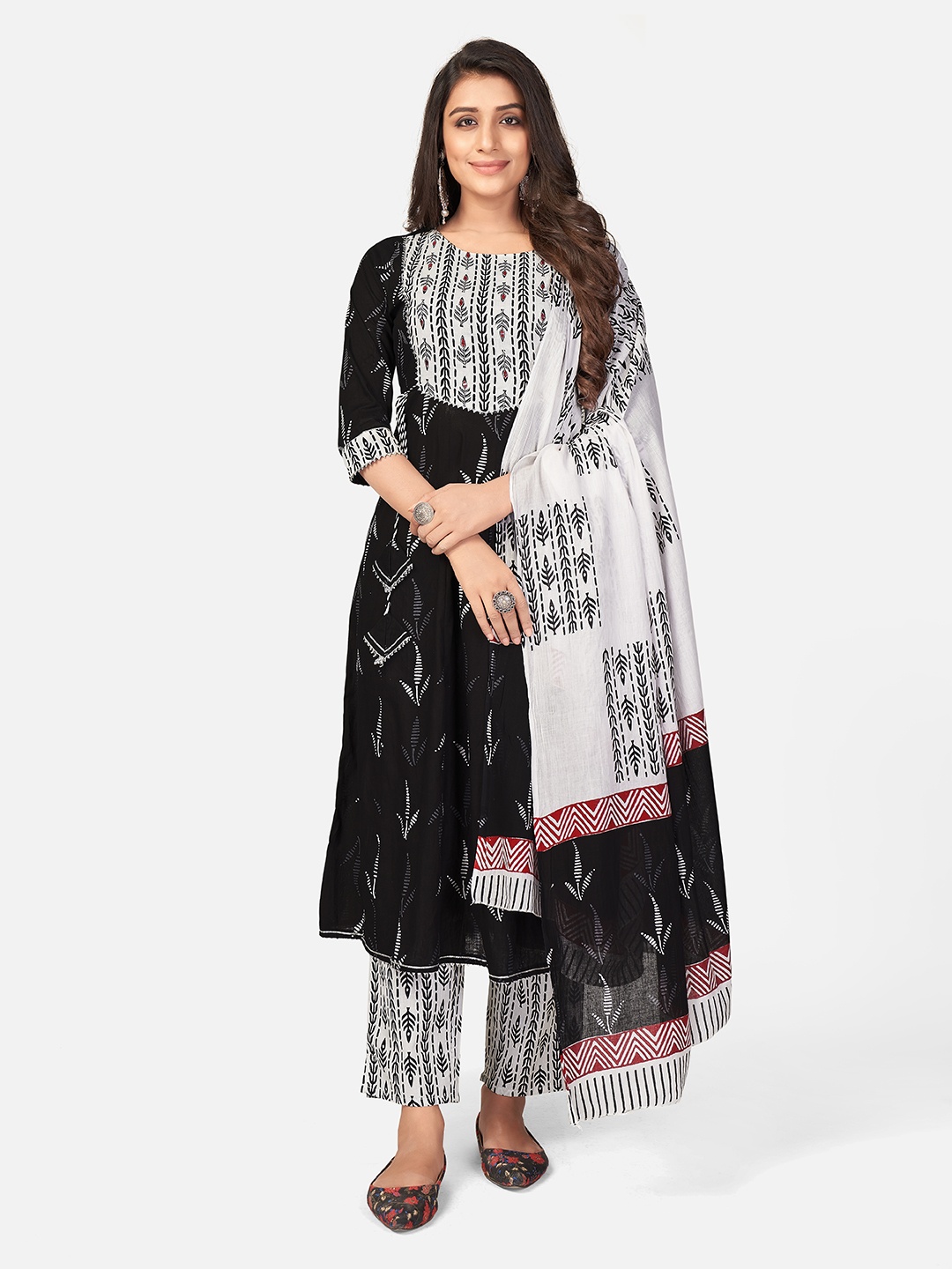 

Vbuyz Women Black & White Ethnic Motifs Pure Cotton Kurta with Trousers & With Dupatta