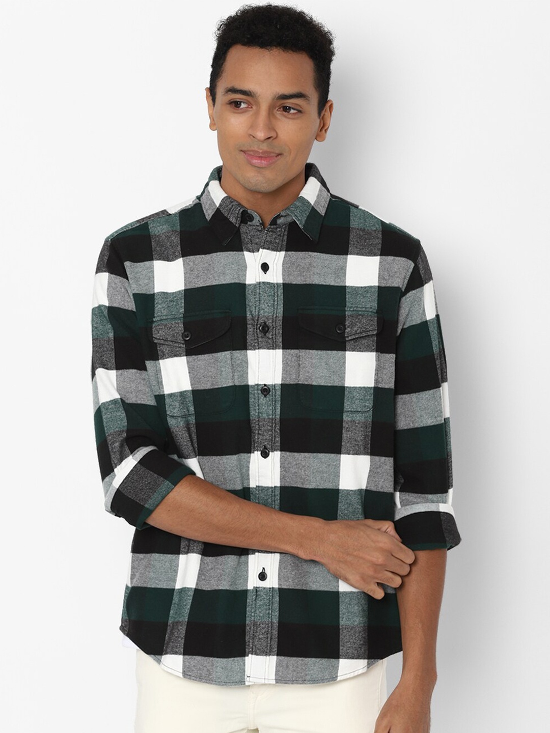 

AMERICAN EAGLE OUTFITTERS Men Green & White Buffalo Checks Opaque Pure Cotton Casual Shirt