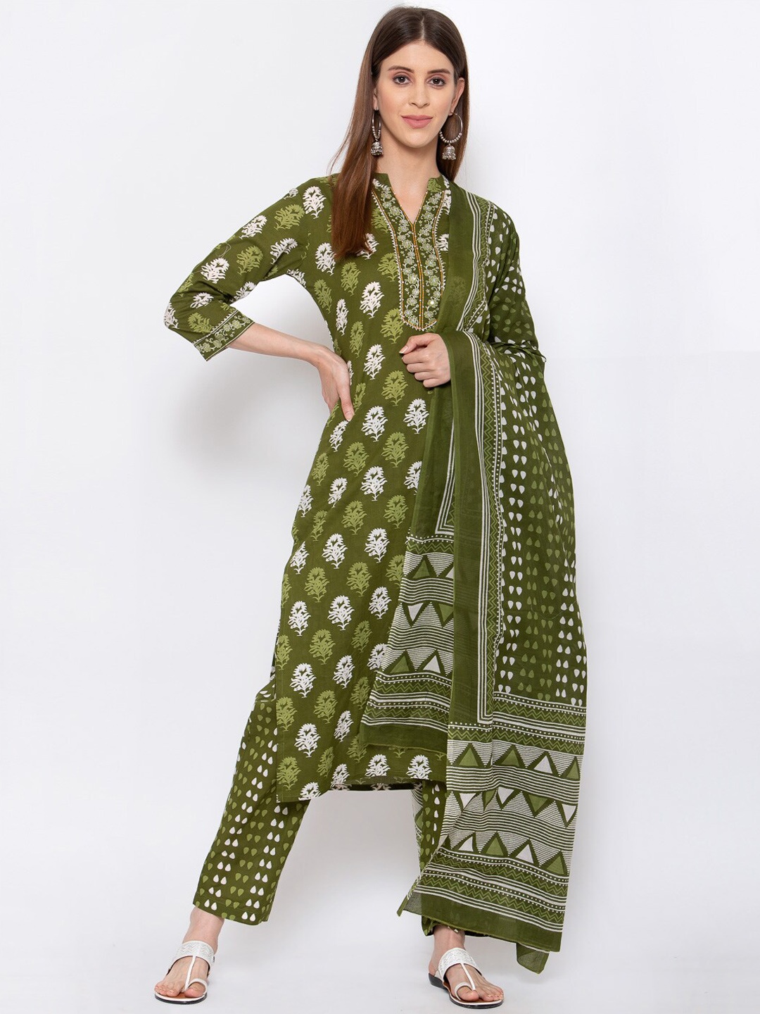 

Yuris Women Green Printed Regular Pure Cotton Kurta with Trousers & With Dupatta