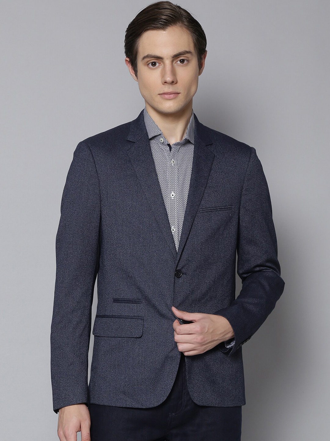 

Bruun & Stengade Navy Blue Notched Lapel Blazers