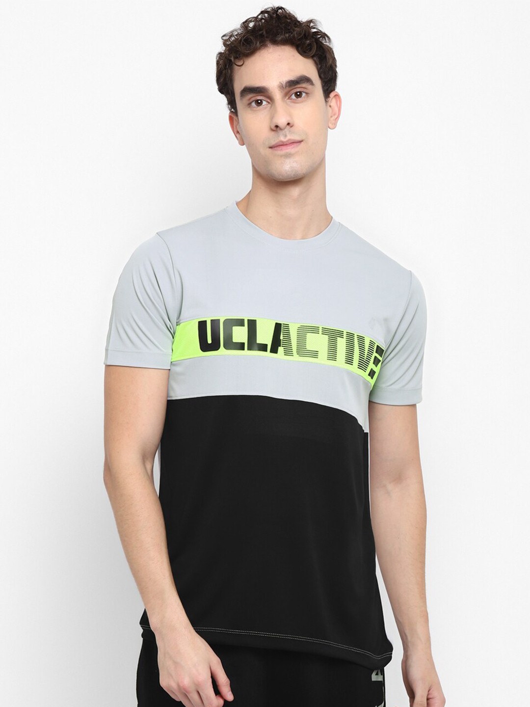 

UCLA Men Black & Grey Typography T-shirt