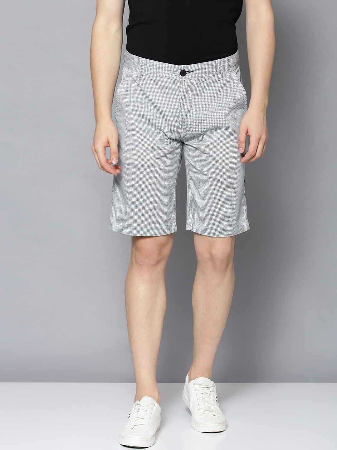 

Bruun & Stengade Men Grey Printed Slim Fit Regular Shorts