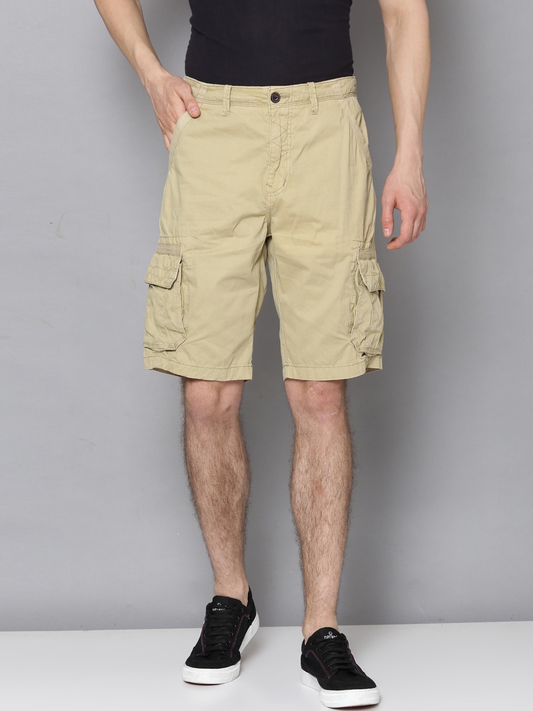 

LINDBERGH Men Brown Slim Fit Cargo Shorts