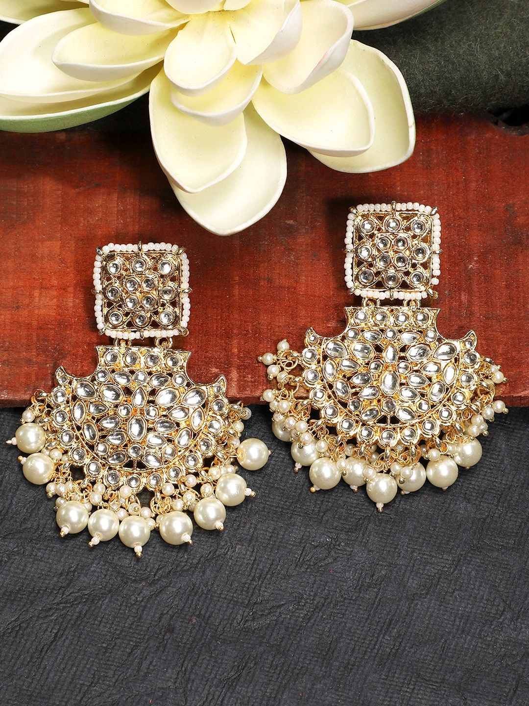 

Yellow Chimes Women Gold-Toned Kundan Studded & Beaded Contemporary Chandbali Earrings