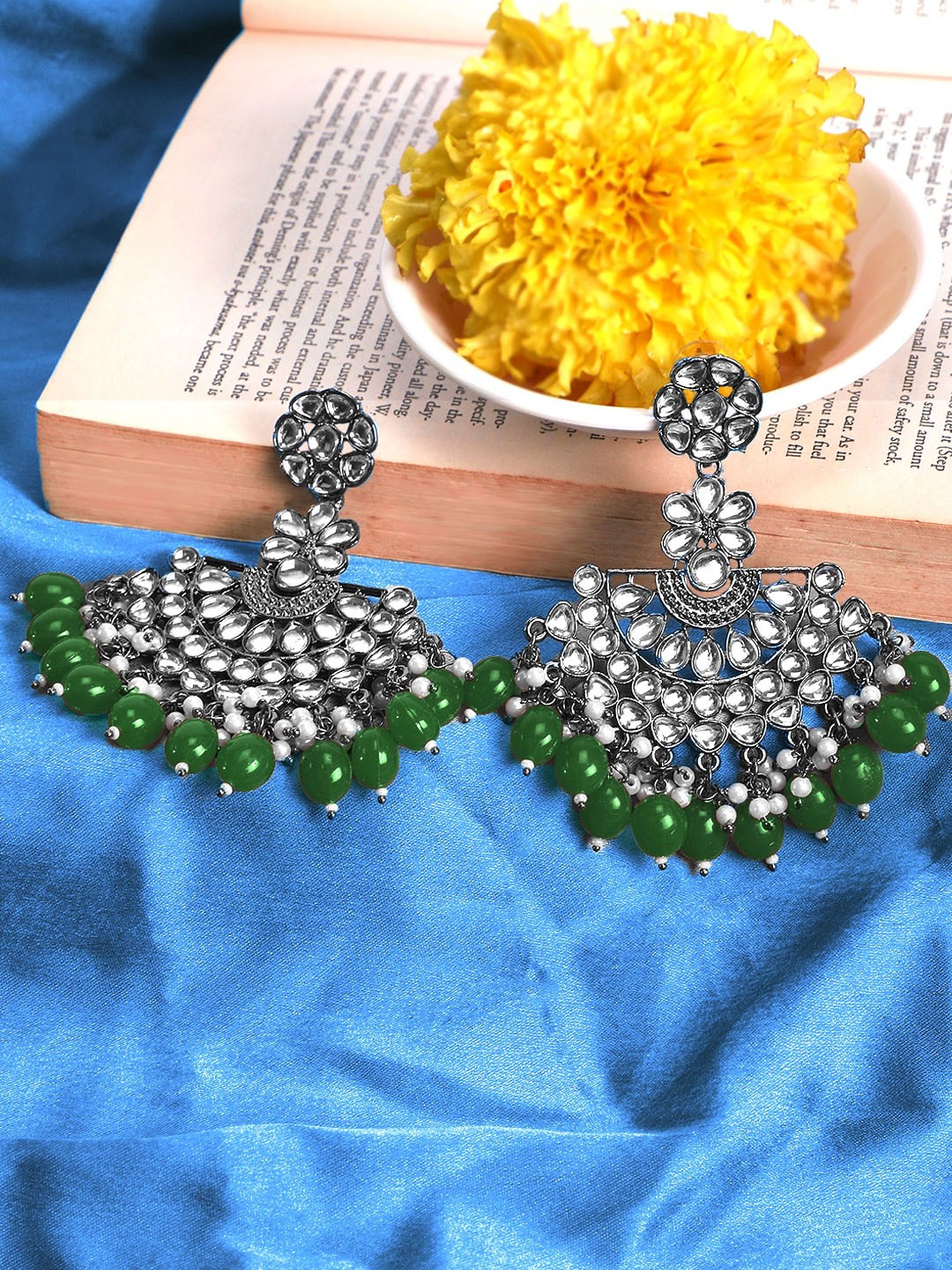 

Yellow Chimes Women Green Contemporary Kundan Studded Chandbalis Earrings