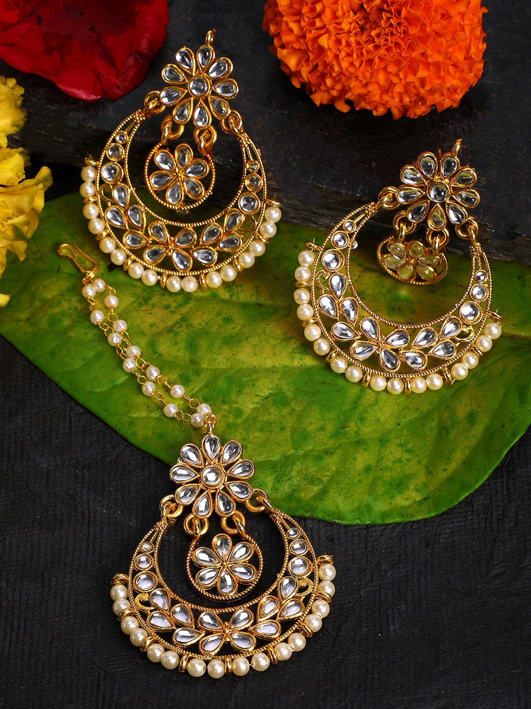 

Yellow Chimes Woman Gold-Plated & Kundan-Studded Pearl-Beaded Maang Tikka With Earring Set