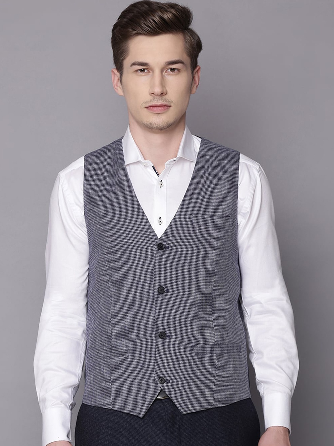 

Bruun & Stengade Men Navy Blue & Grey Checked Woven Waistcoat