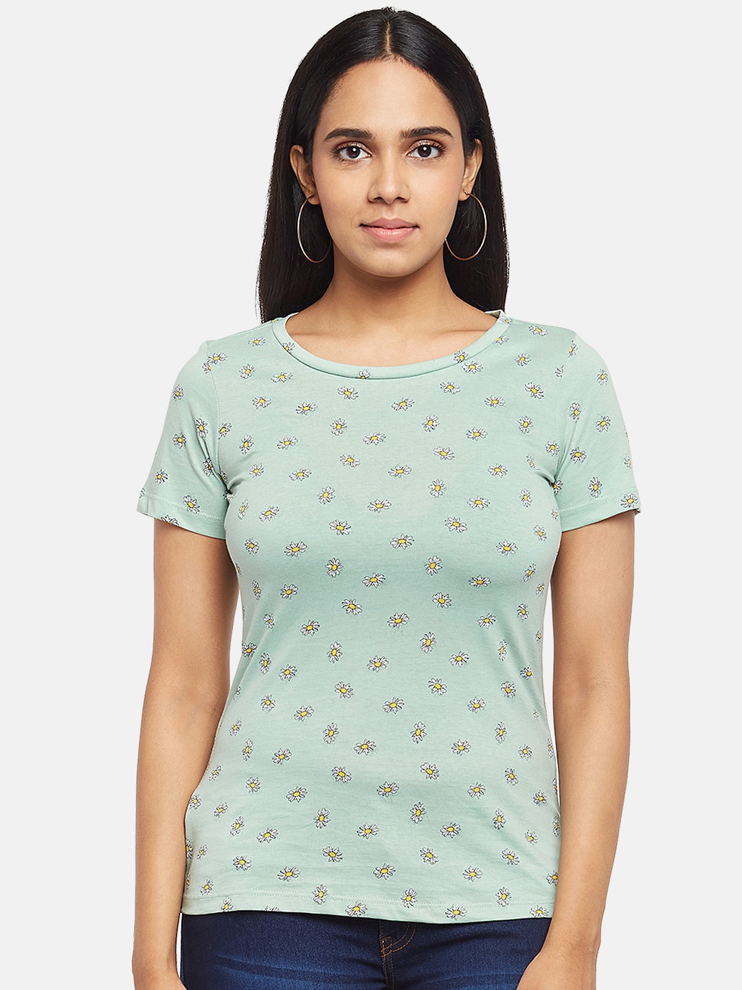 

Honey by Pantaloons Women Green Floral Printed Pockets T-shirt