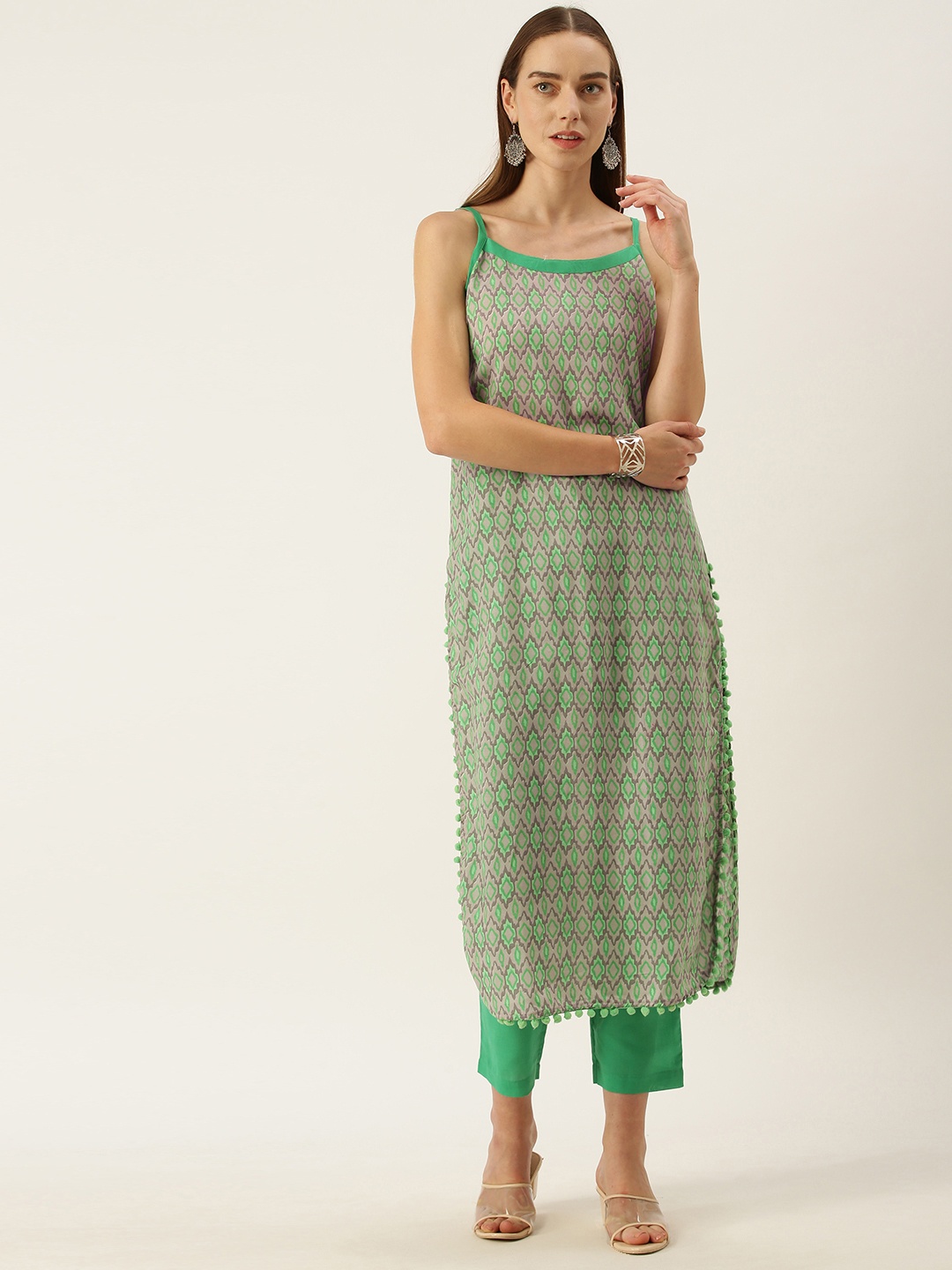 

SheWill Women Grey Printed Regular Kurta with Palazzos