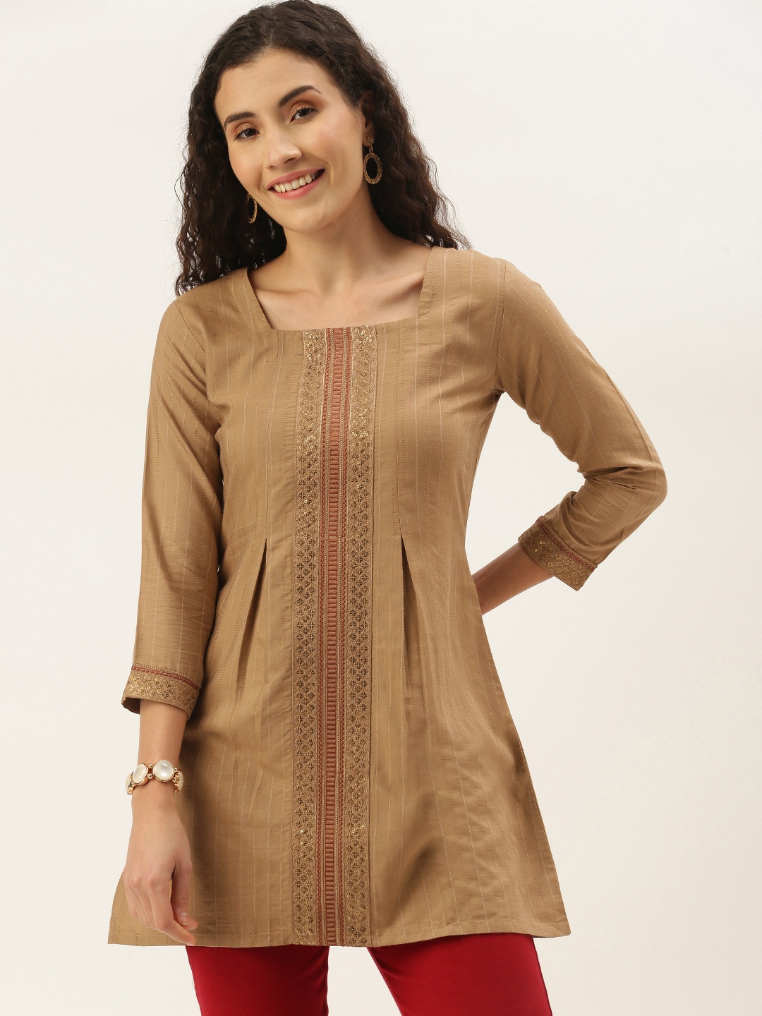 

SheWill Beige Chiffon Blouson Longline Top