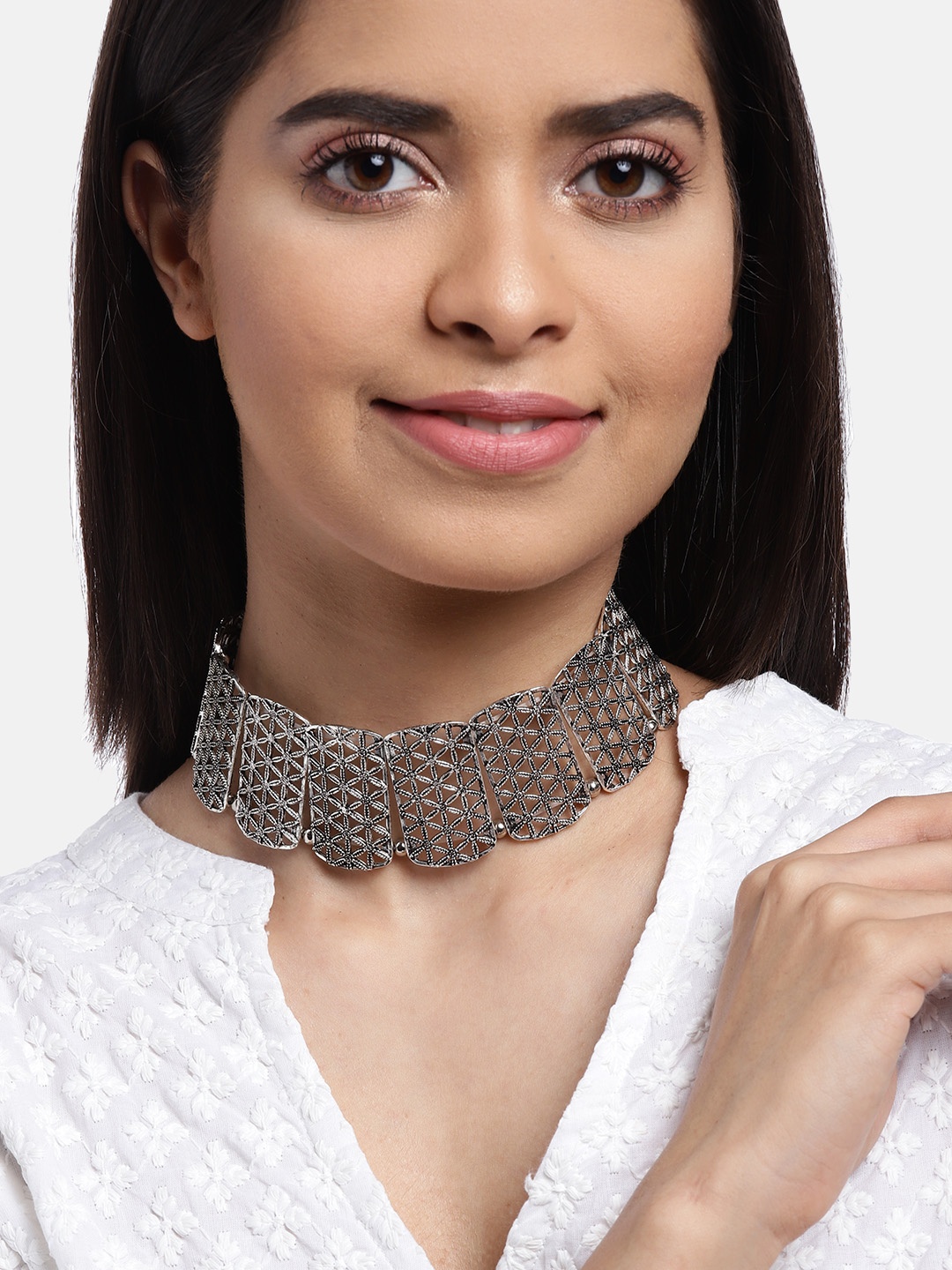 Kord Store Silver-Toned Oxidised Textured Choker Necklace