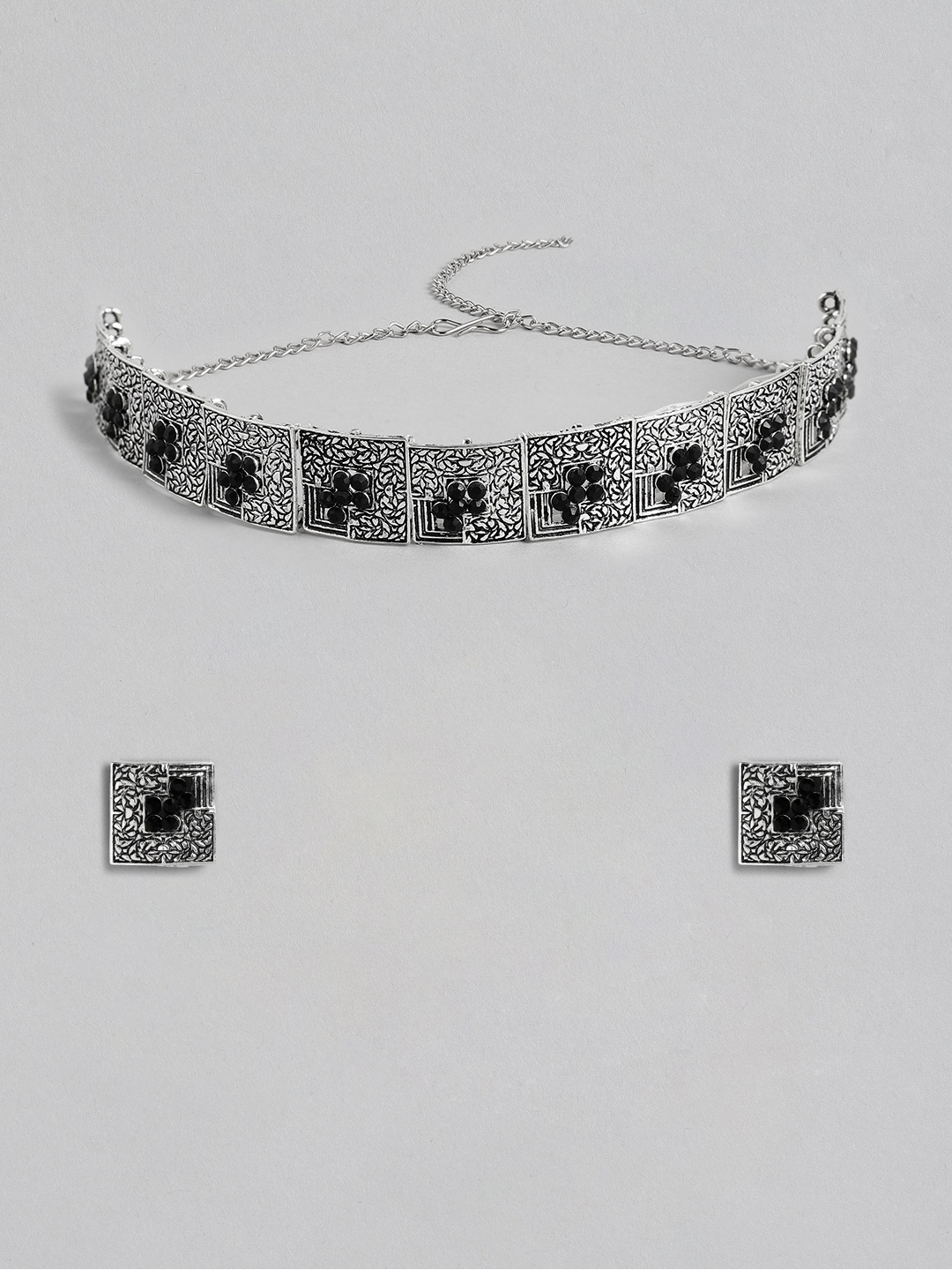 

Kord Store Silver-Toned & Black Oxidised Stone Studded Jewellery Set