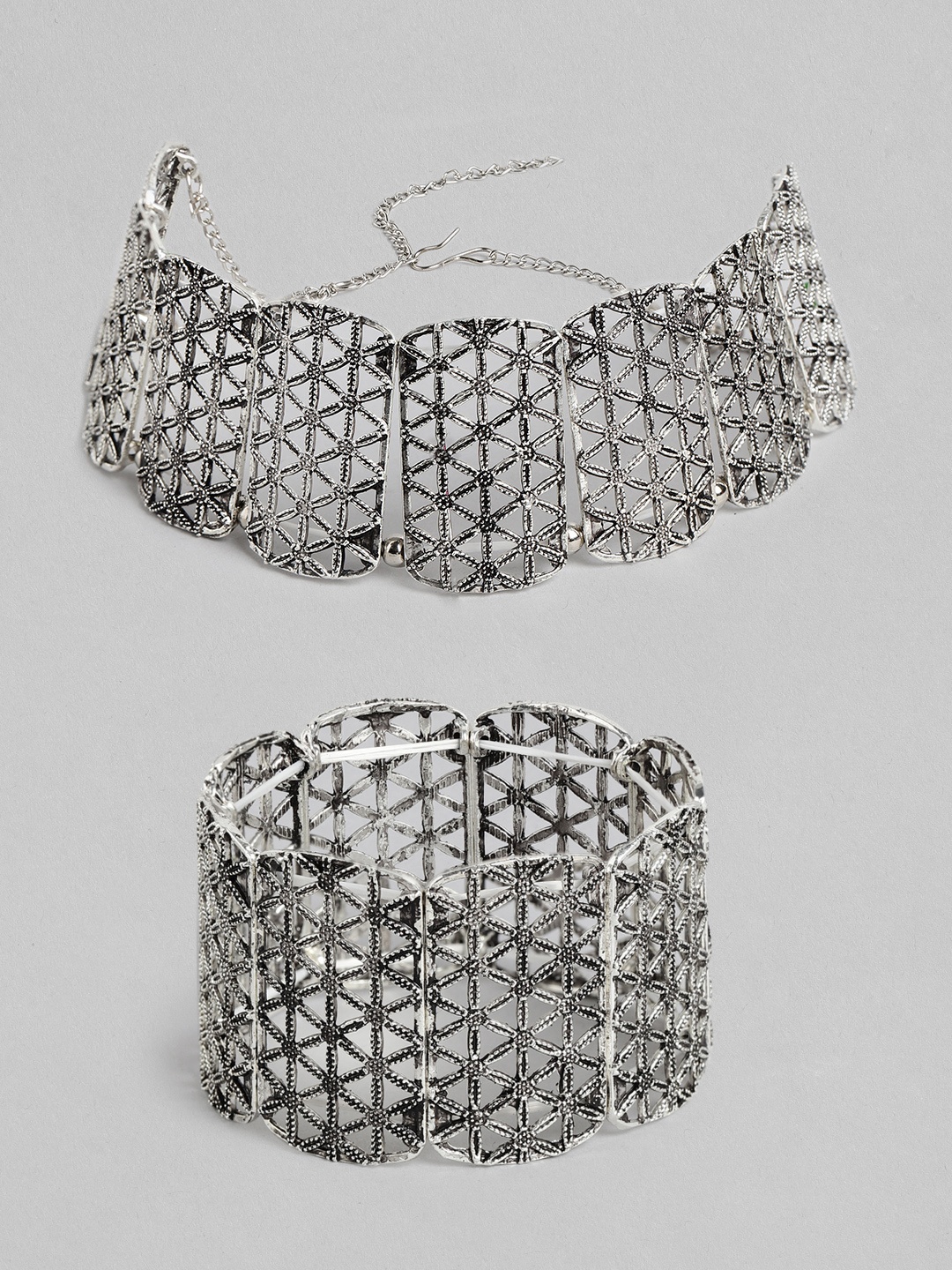 

Kord Store Oxidised Silver-Toned Textured Jewellery Set