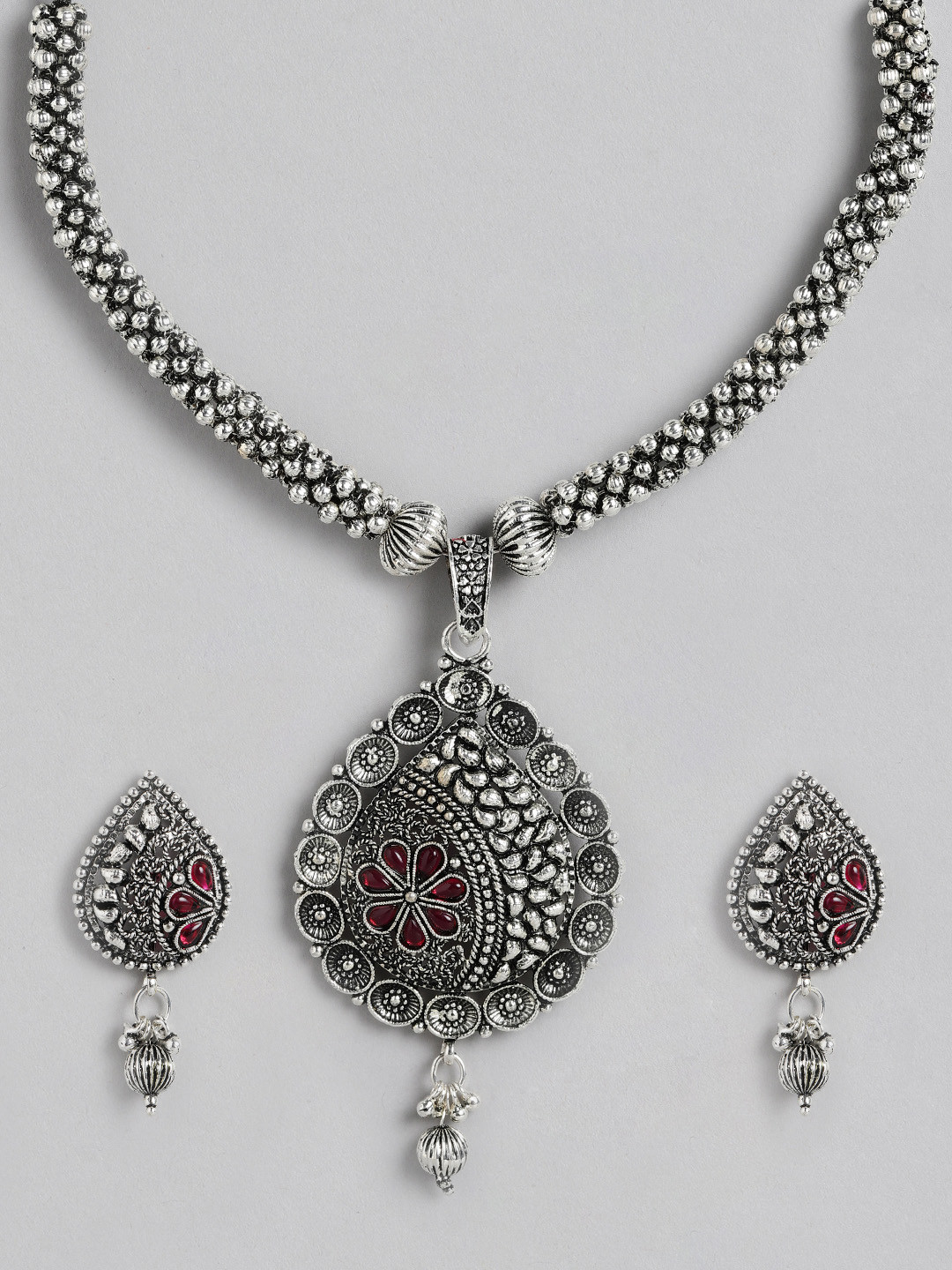 

Kord Store Silver Oxidies Heart Shape Choker Necklace Set
