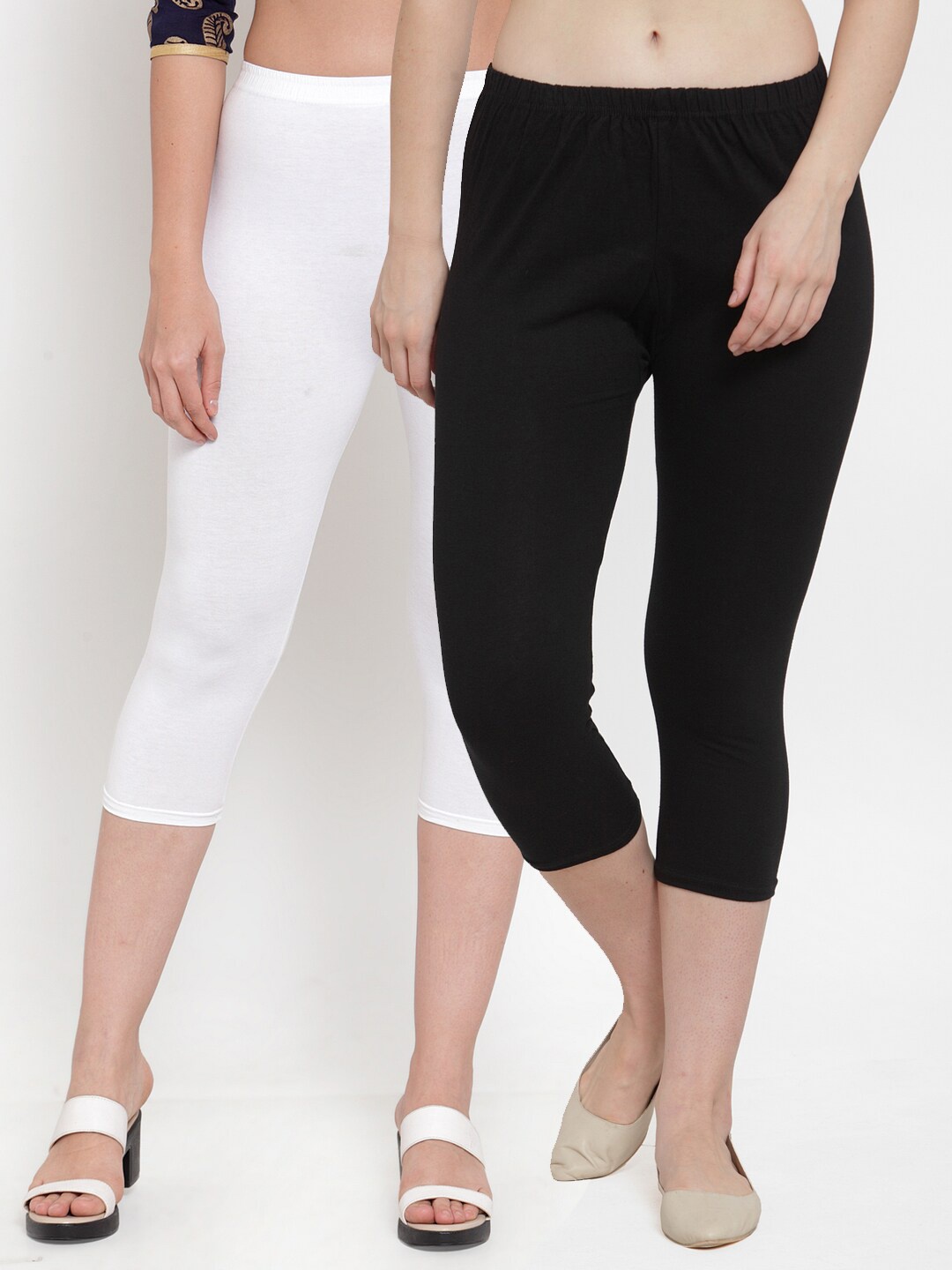 

GRACIT Women Pack of 2 Black & White Solid Regular-Fit Capris