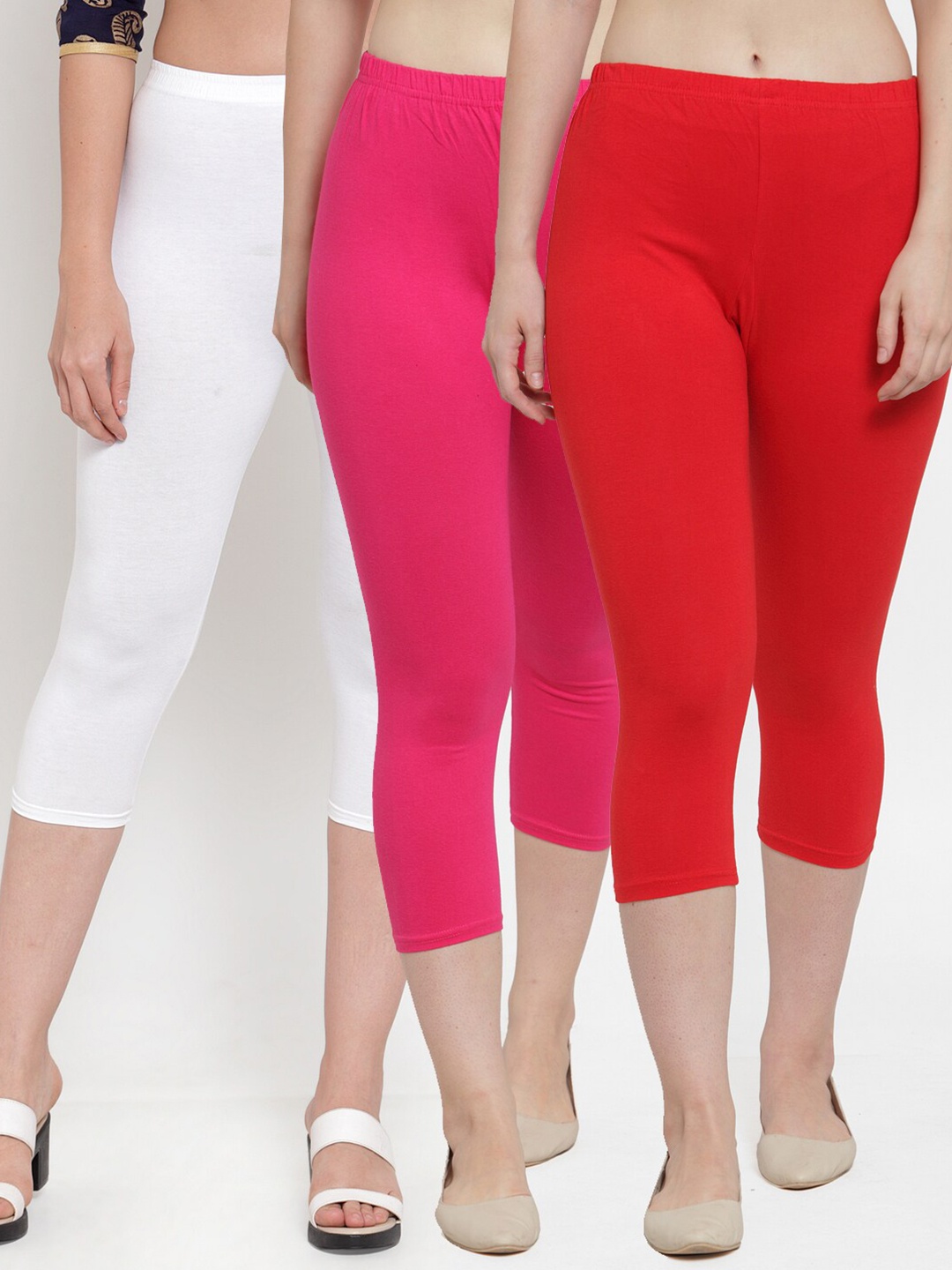 

GRACIT Women Pack of 3 Red & White Solid Regular-Fit Capris