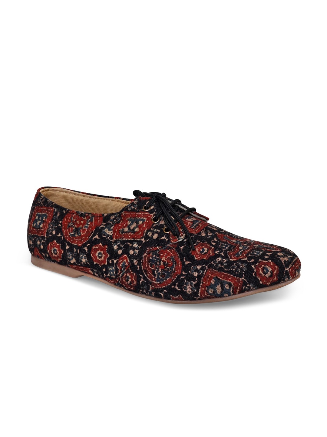 

Kanvas Women Printed Printed Textile Oxfords, Black