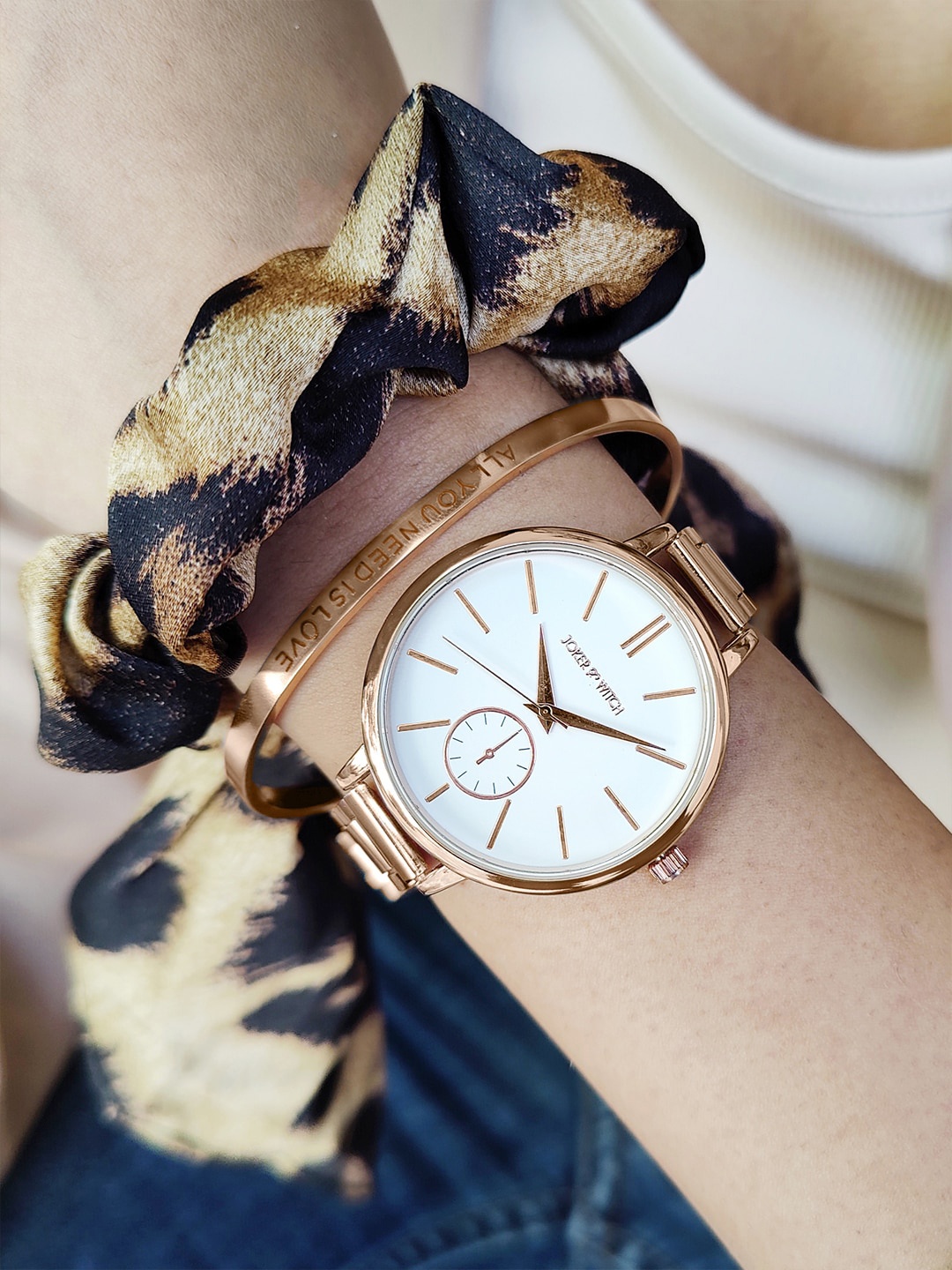 

JOKER & WITCH Women White & Gold-Toned Harper Watch Gift Set JWBS529