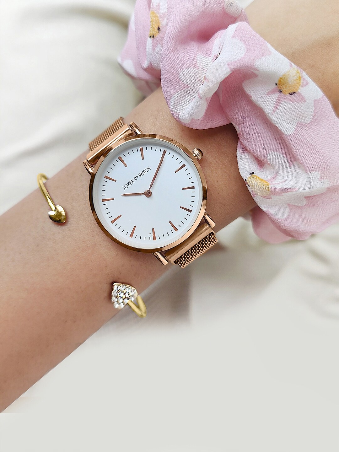 

JOKER & WITCH Women White & & Rose Gold-Toned Watch Gift Set - JWBS534