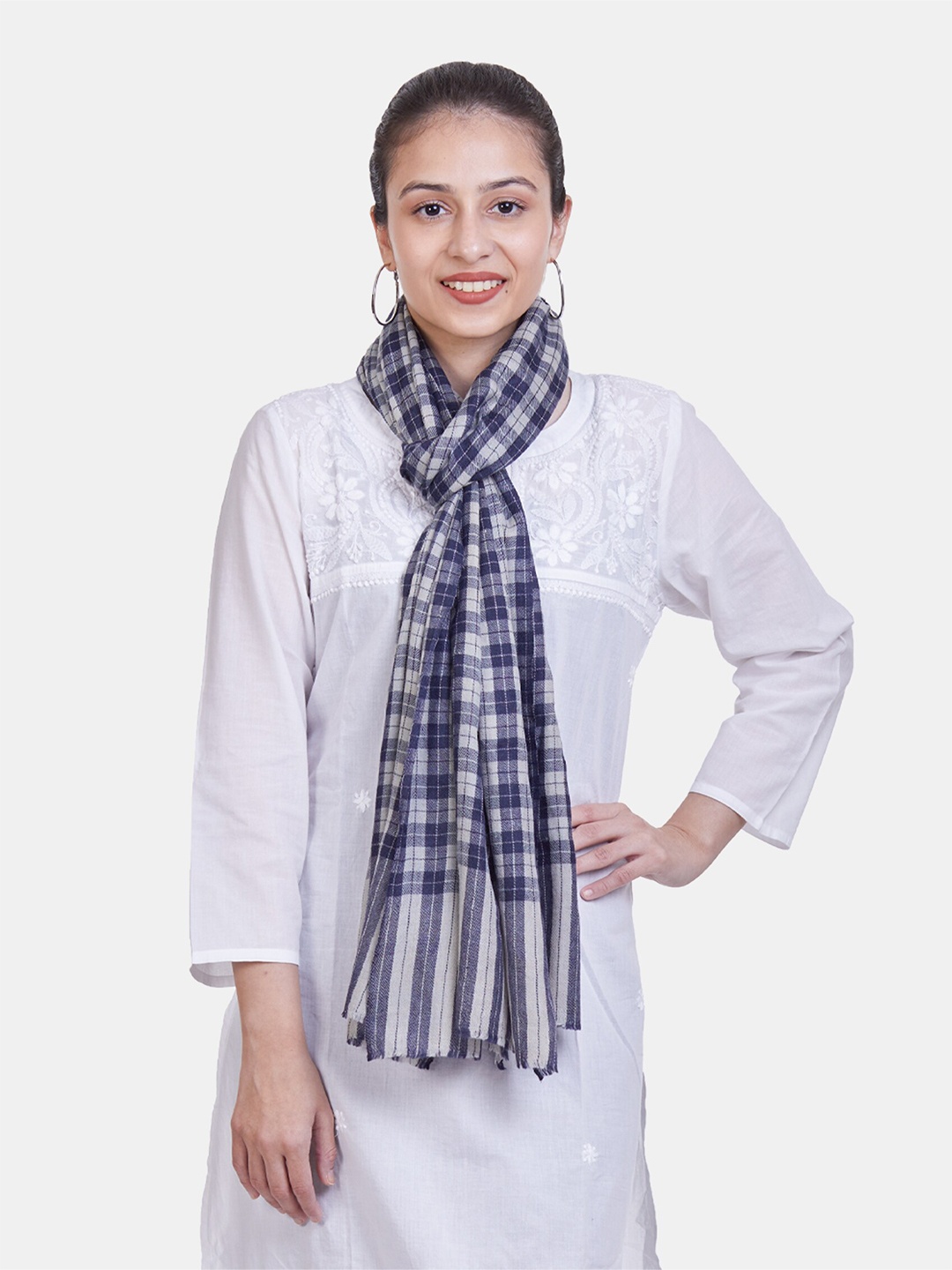 

ASVA Women White & Blue Striped Scarf