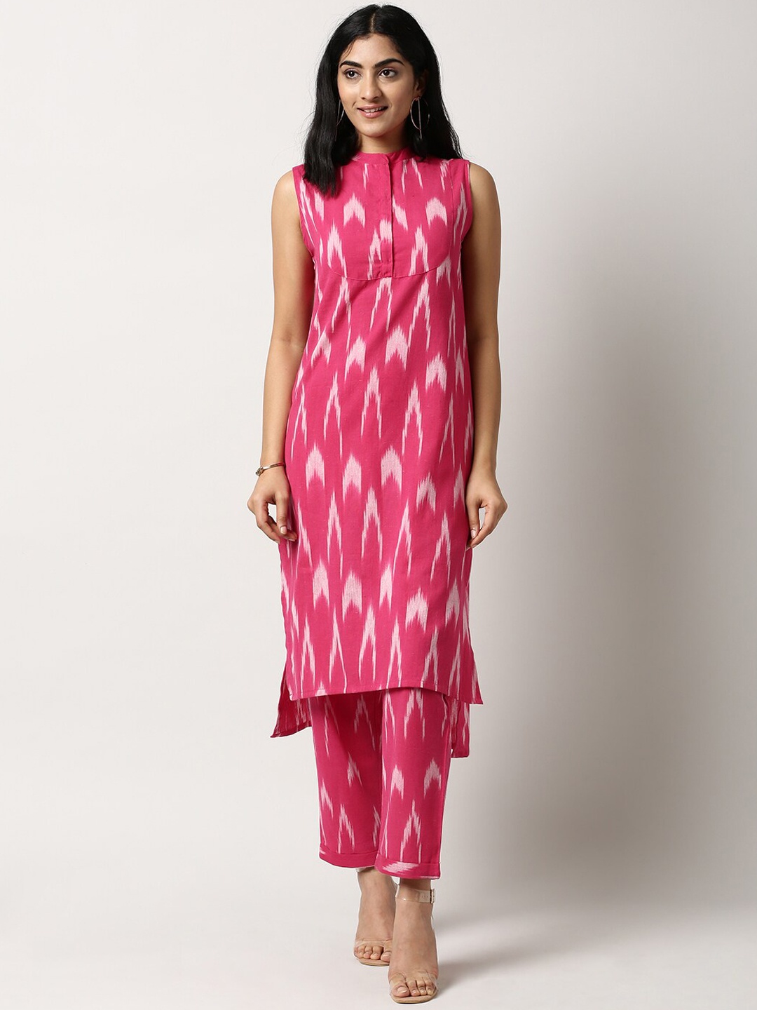 

Saaki Mandarin Collar Abstract Printed Kurta, Pink