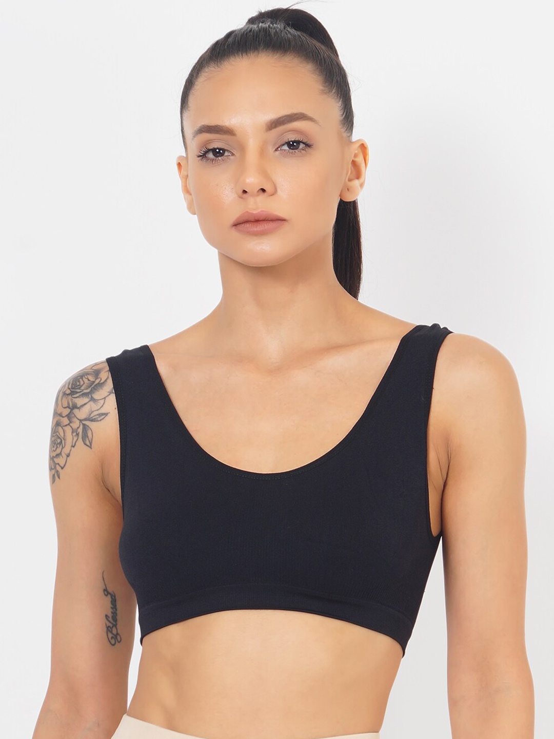 

XOXO Design Black Solid Workout Bra