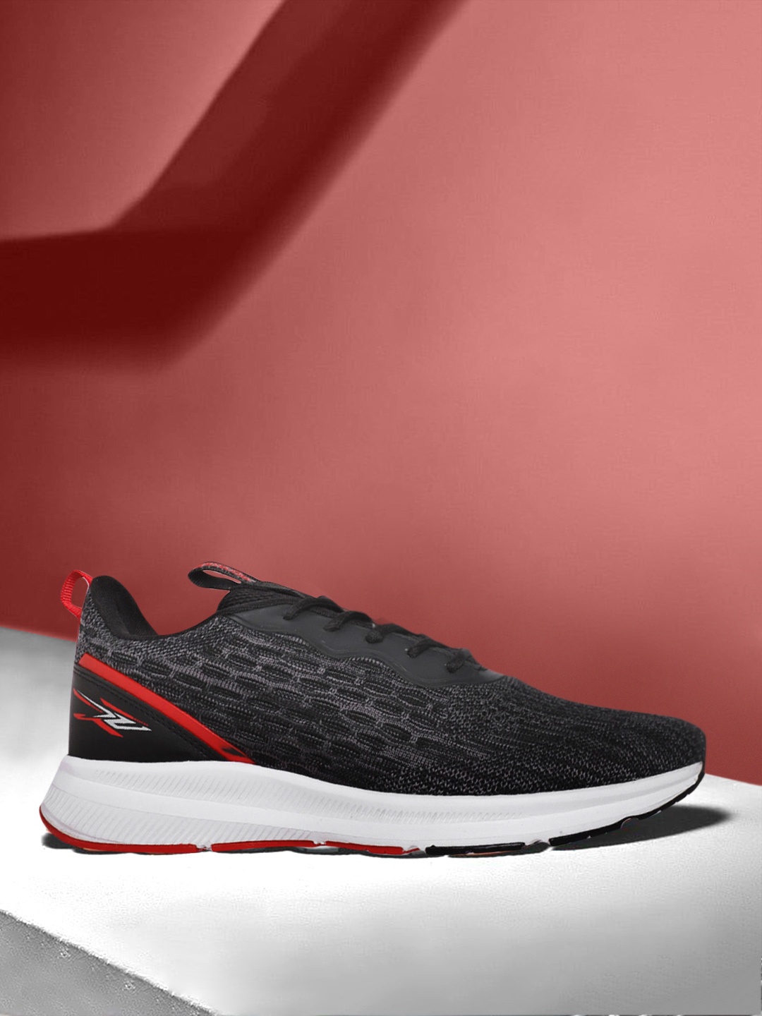 

Slazenger Men Black & Grey Woven Design Running Shoes