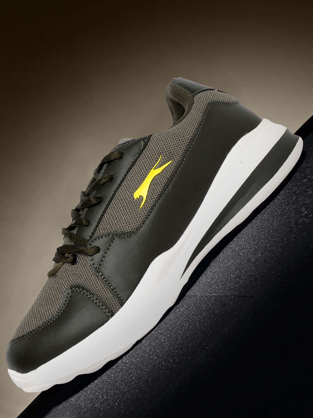 

Slazenger Men Olive Green Solid Running Shoes