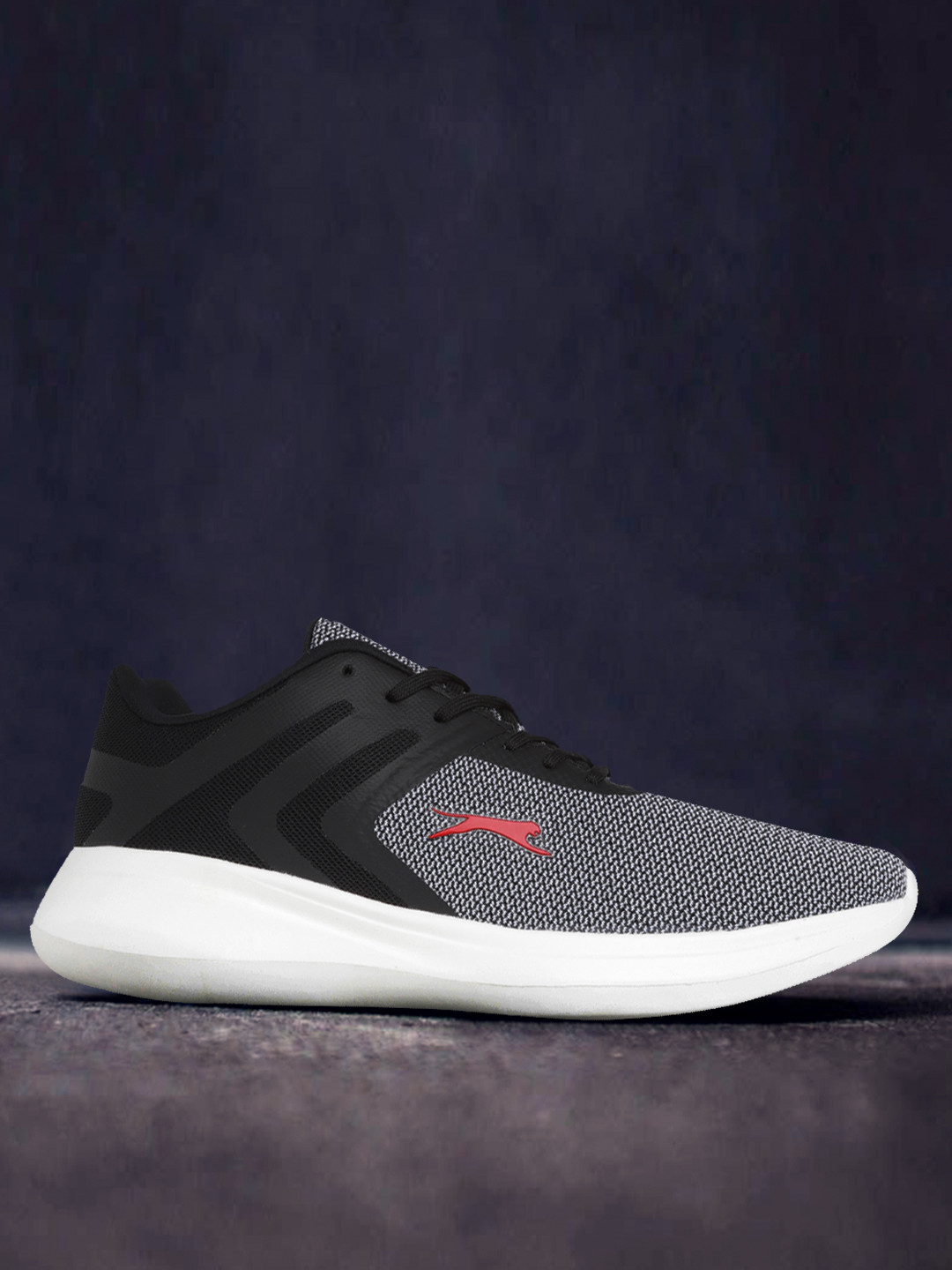 

Slazenger Men Grey & Black Mesh Running Non-Marking Shoes